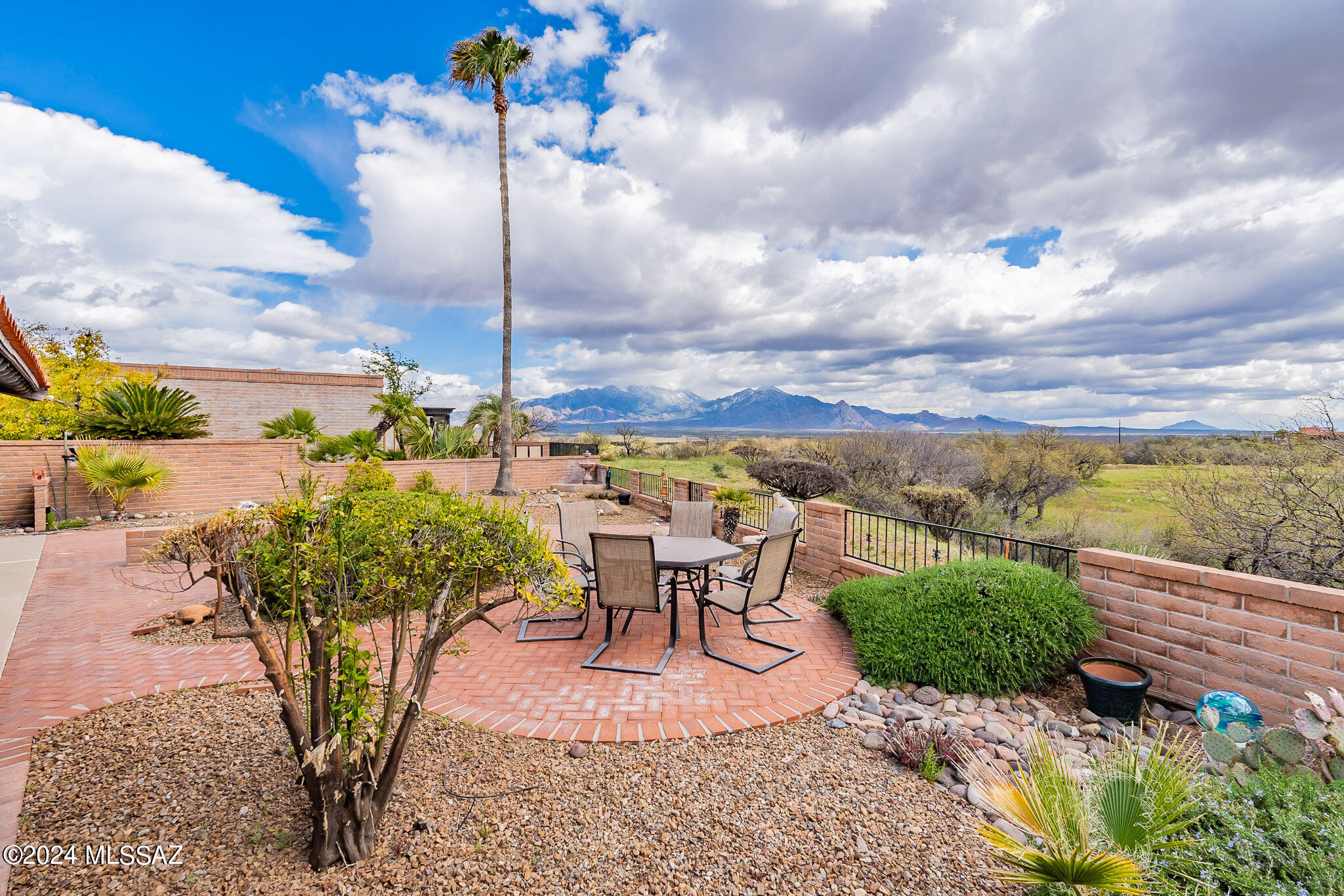 Canoa Hills Townhomes (65-143) - Residential