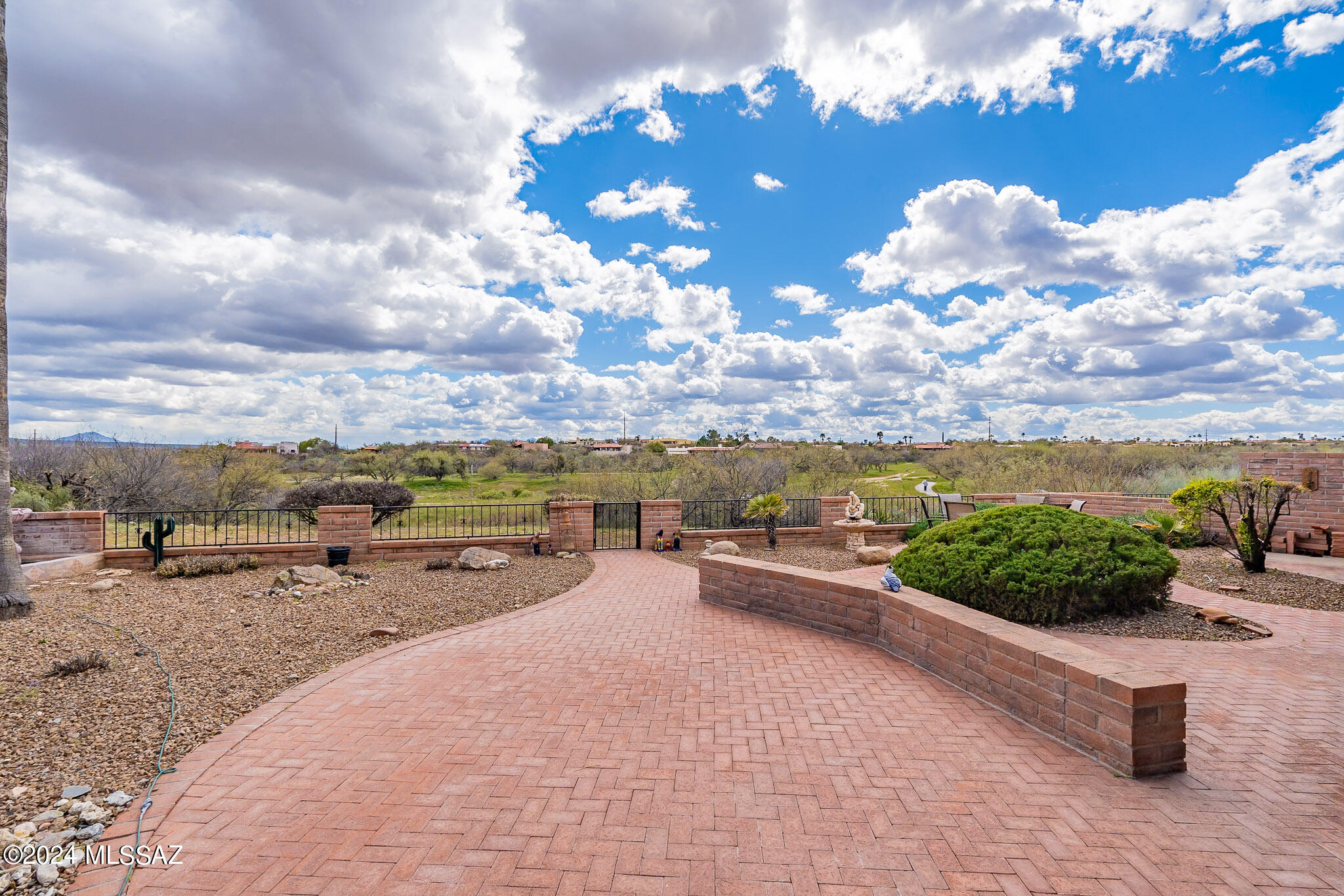 Canoa Hills Townhomes (65-143) - Residential