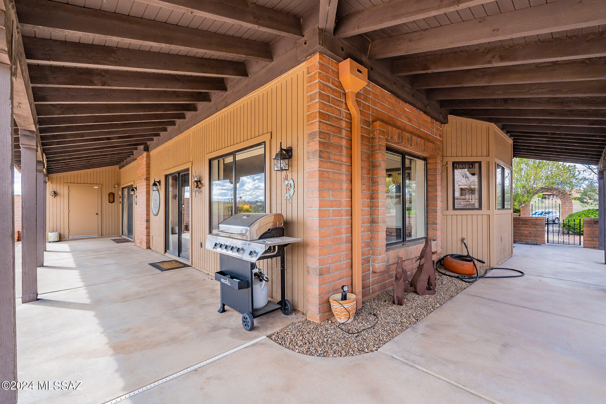Canoa Hills Townhomes (65-143) - Residential