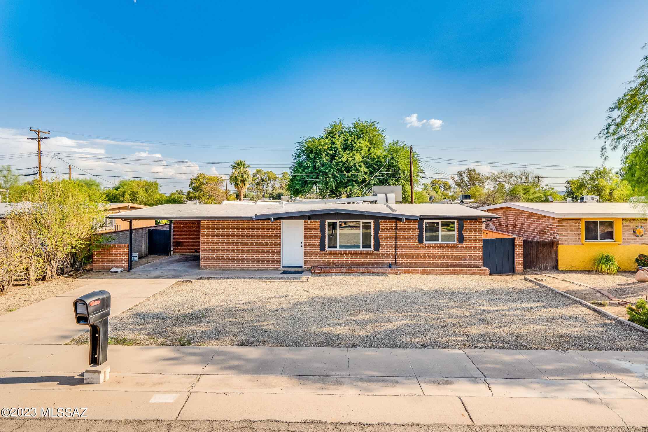 Cottonwood Manor - Residential