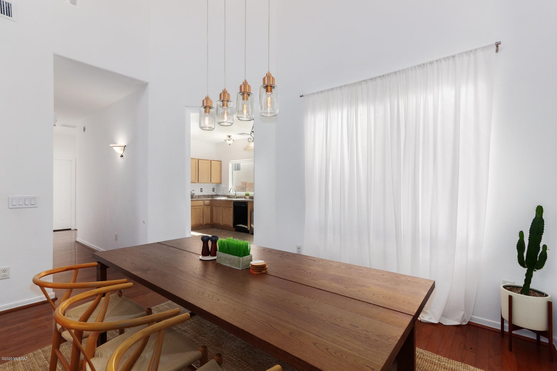 Presidio De Cancion (1-200) - Residential