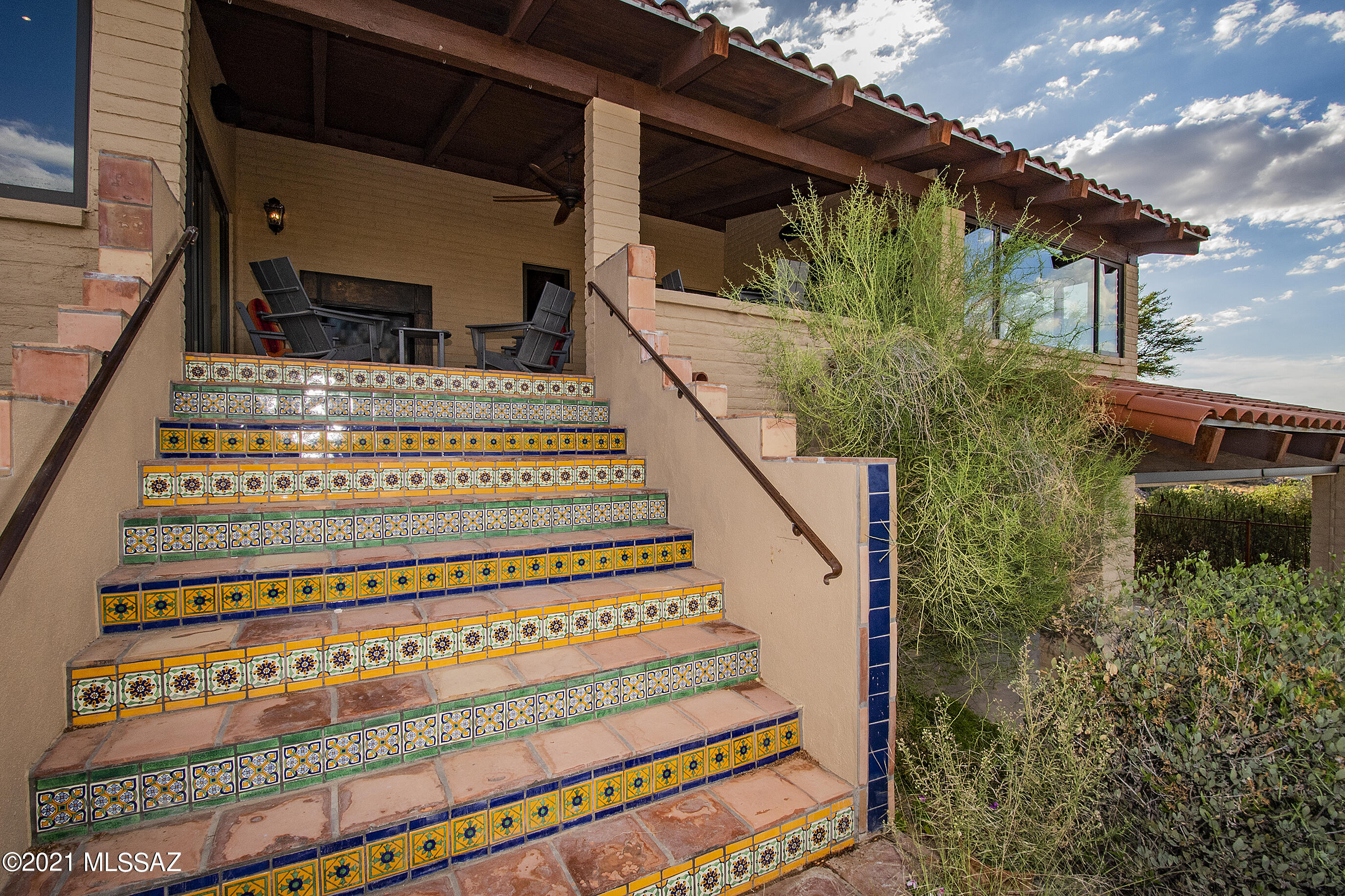 Vista De La Sierra De Dios - Residential