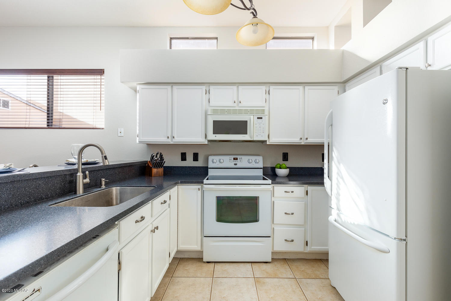 Elliott Homes At Rita Ranch (1-521) - Residential