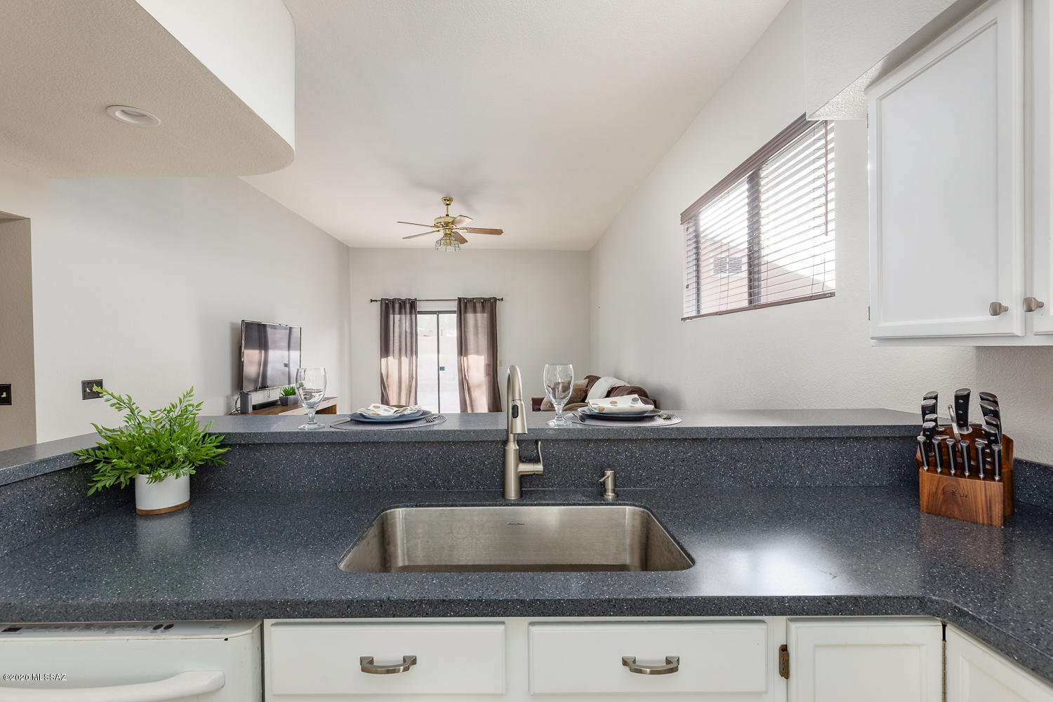 Elliott Homes At Rita Ranch (1-521) - Residential