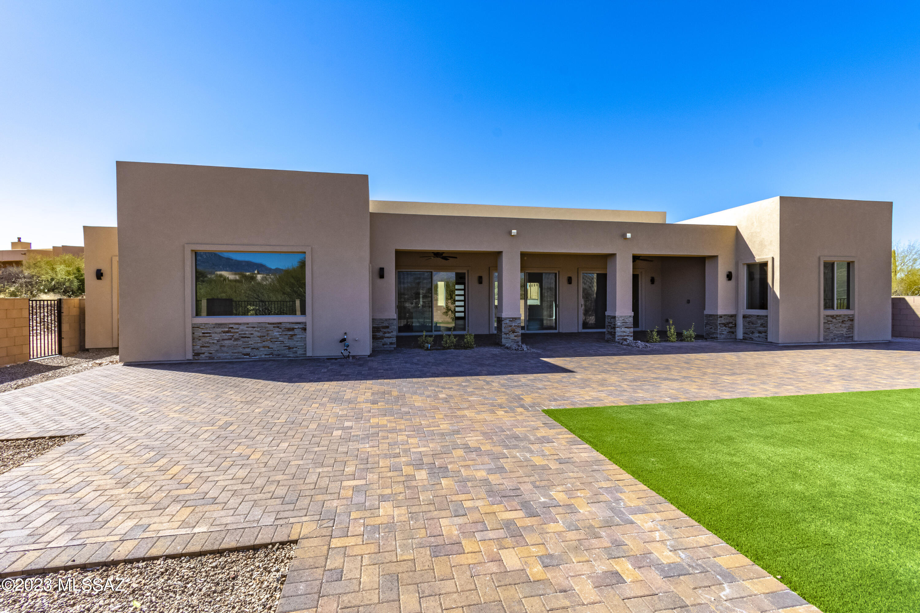Coyote Creek (1-395) - Residential