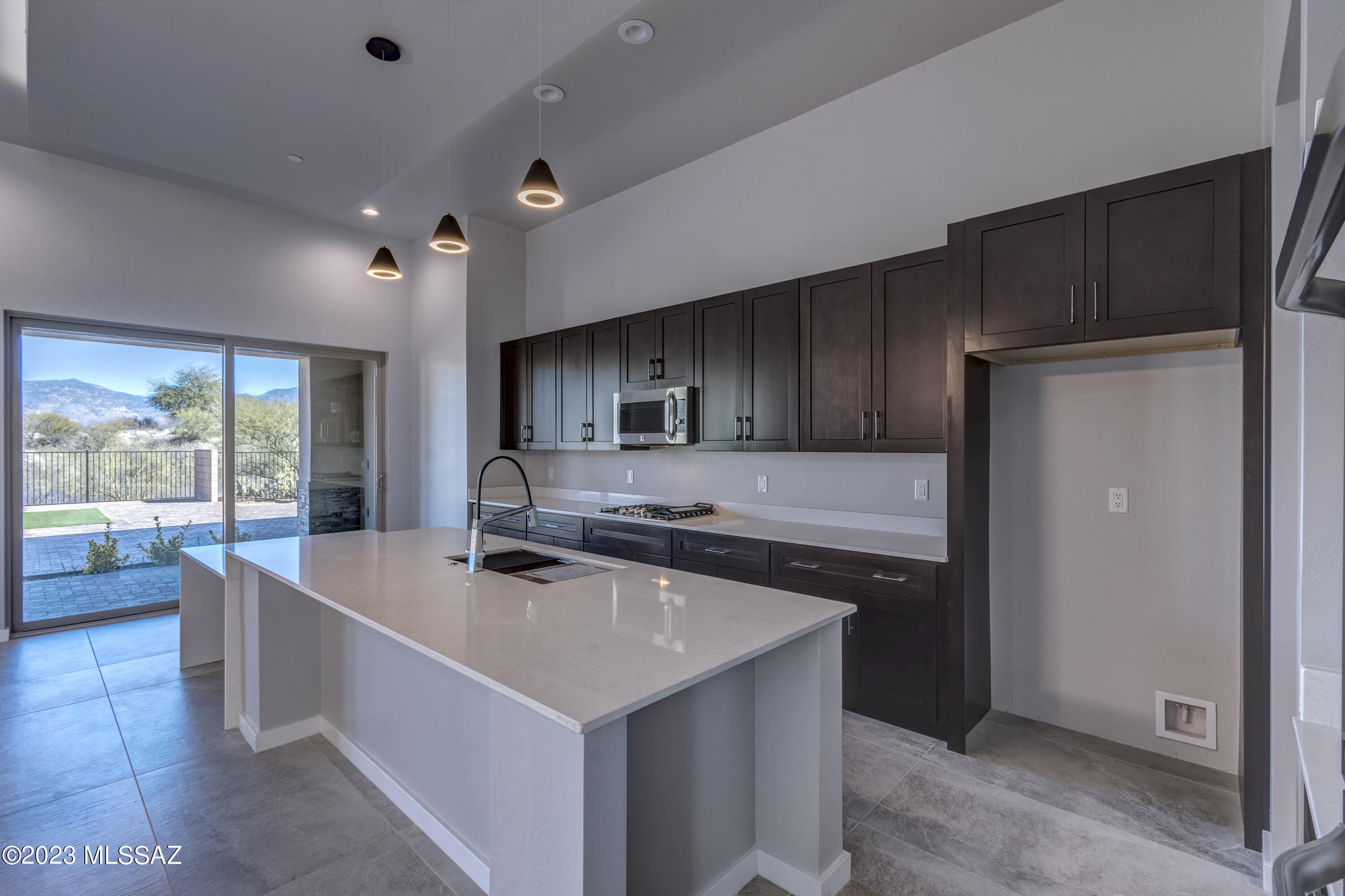 Coyote Creek (1-395) - Residential