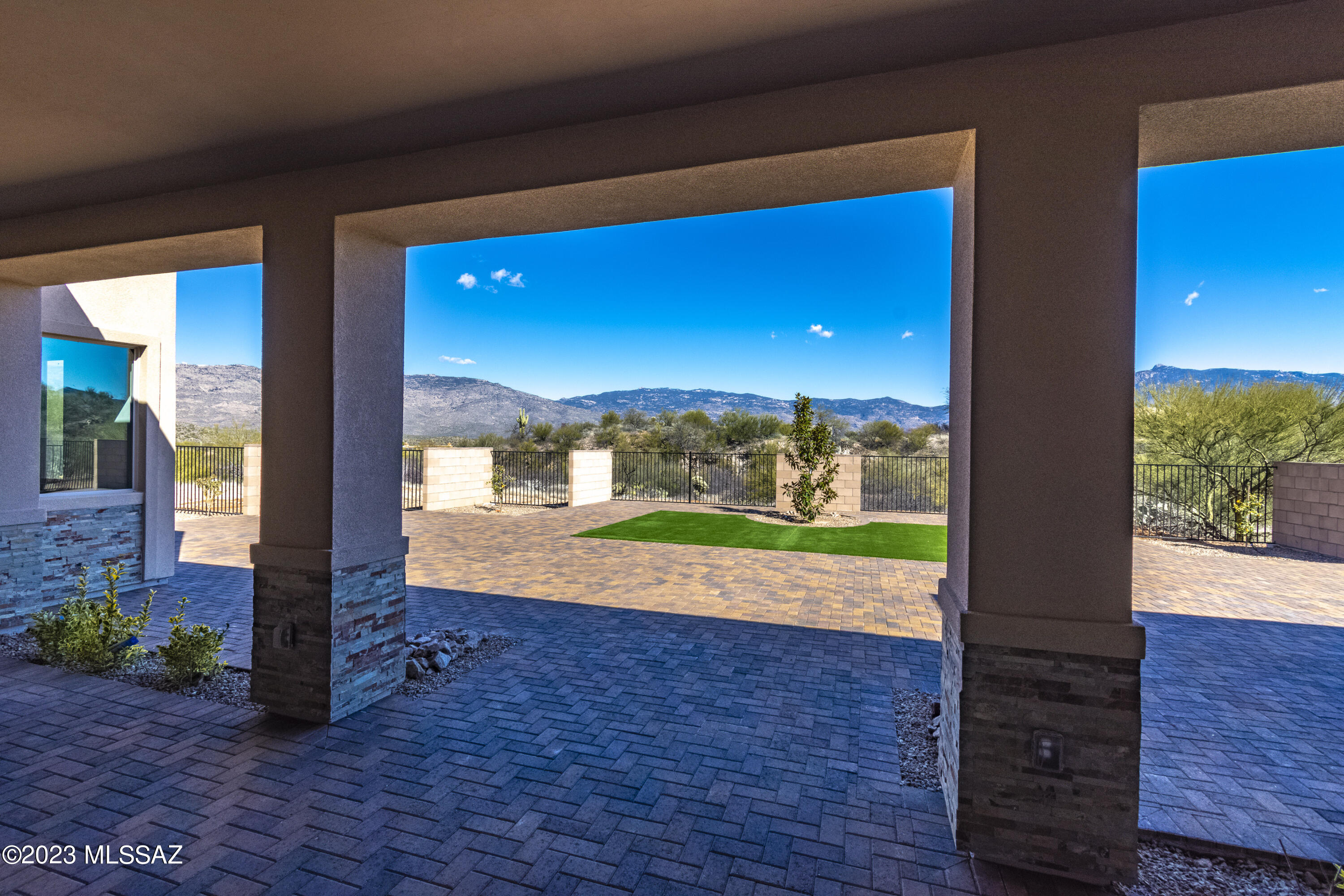 Coyote Creek (1-395) - Residential