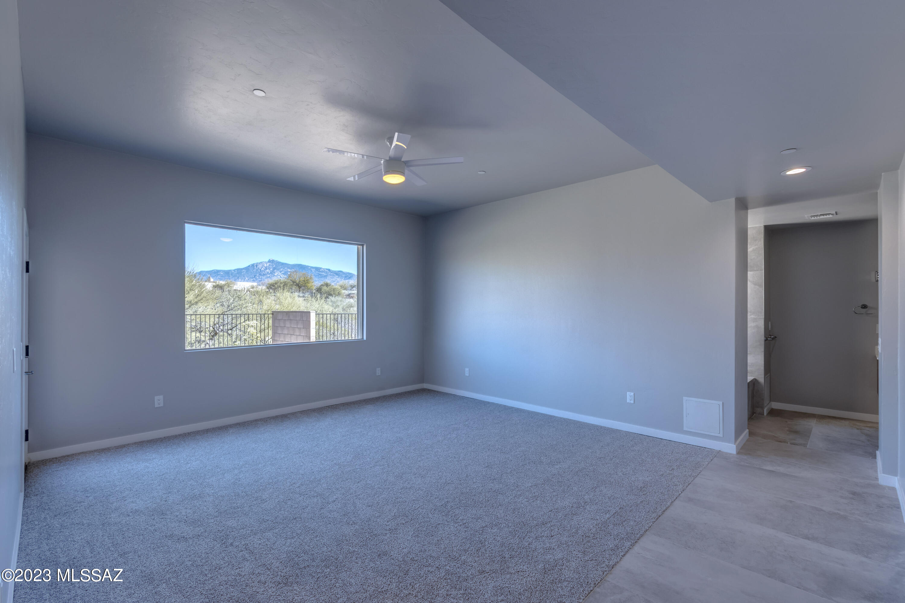 Coyote Creek (1-395) - Residential
