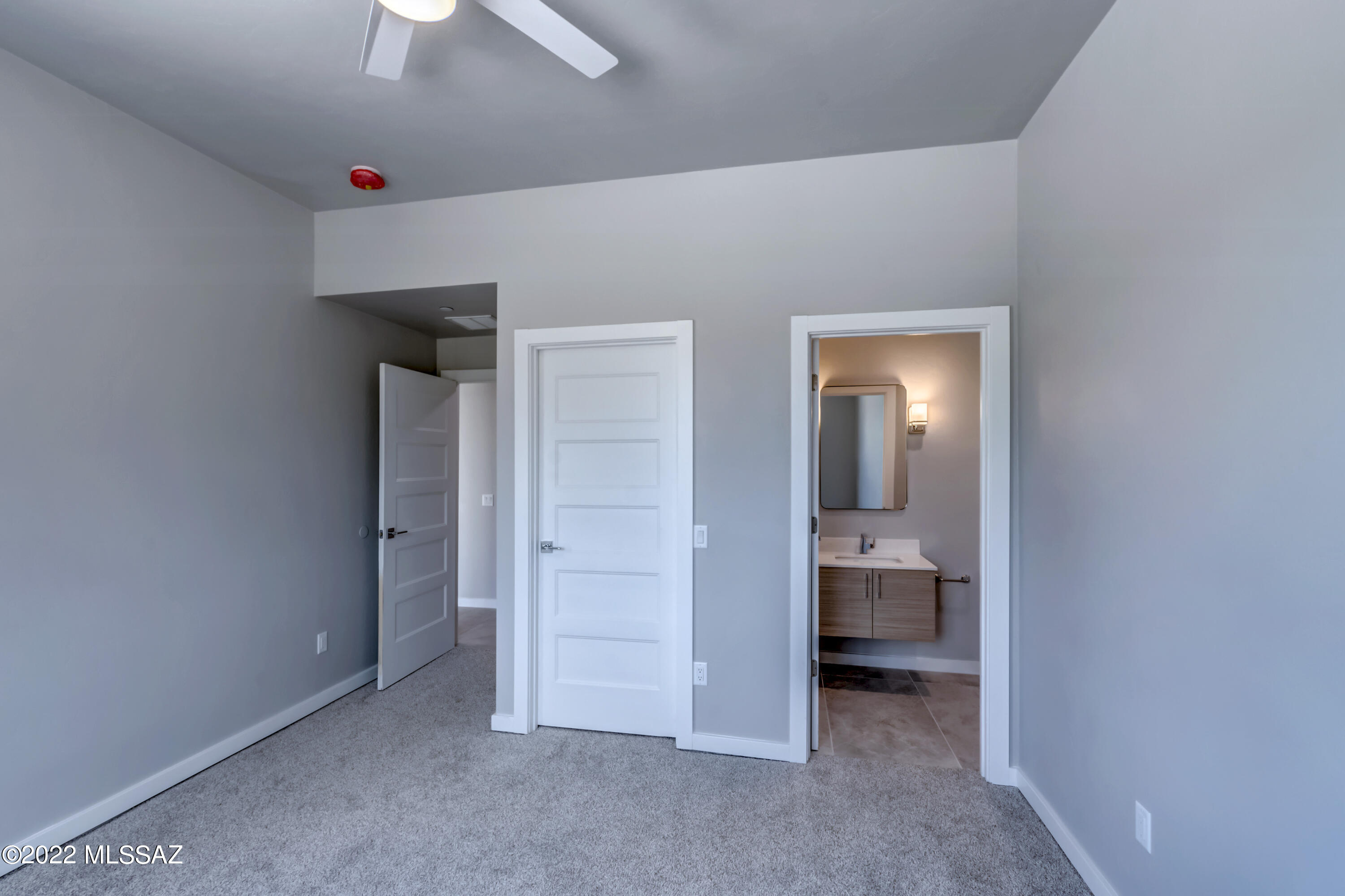 Coyote Creek (1-395) - Residential