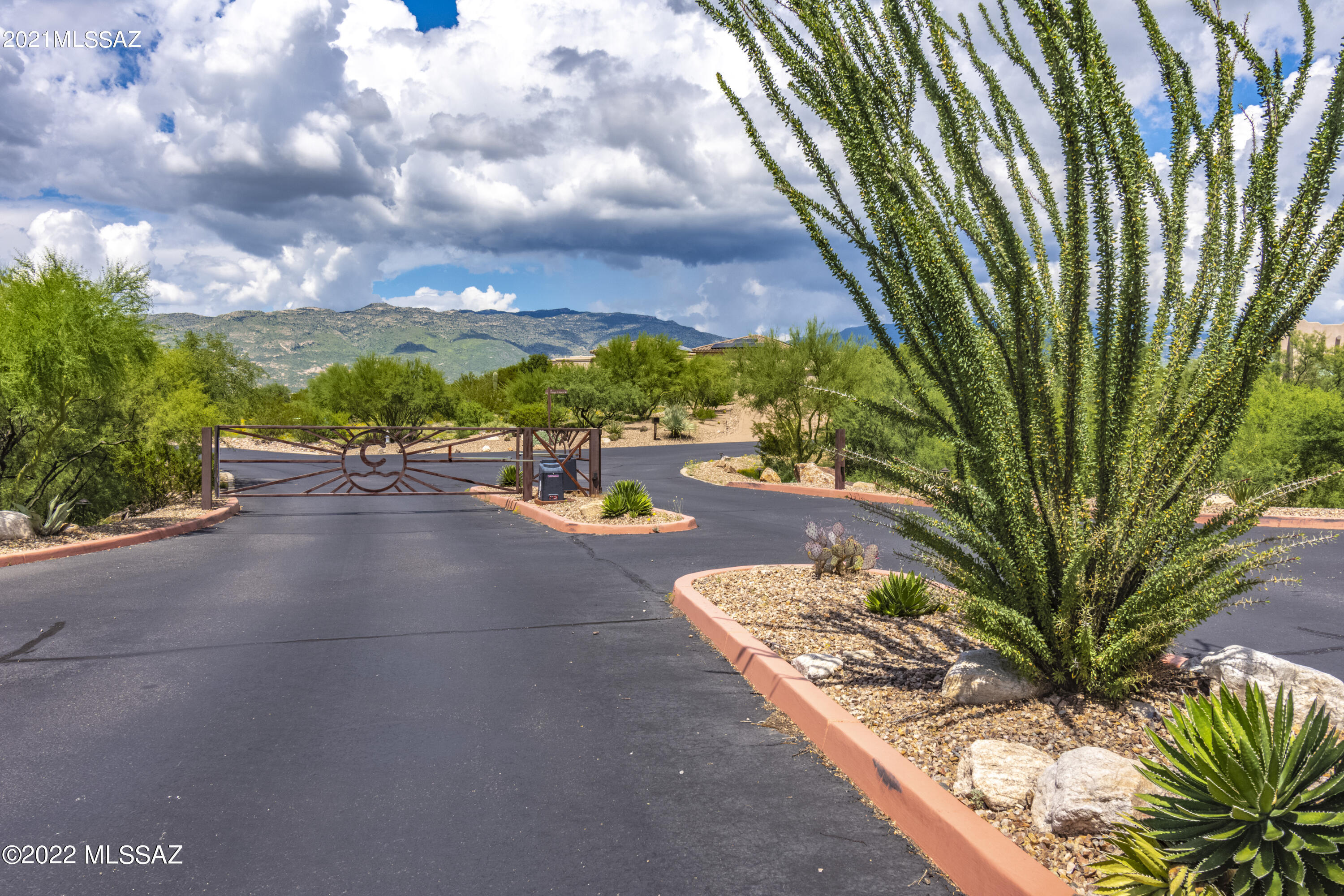 Coyote Creek (1-395) - Residential