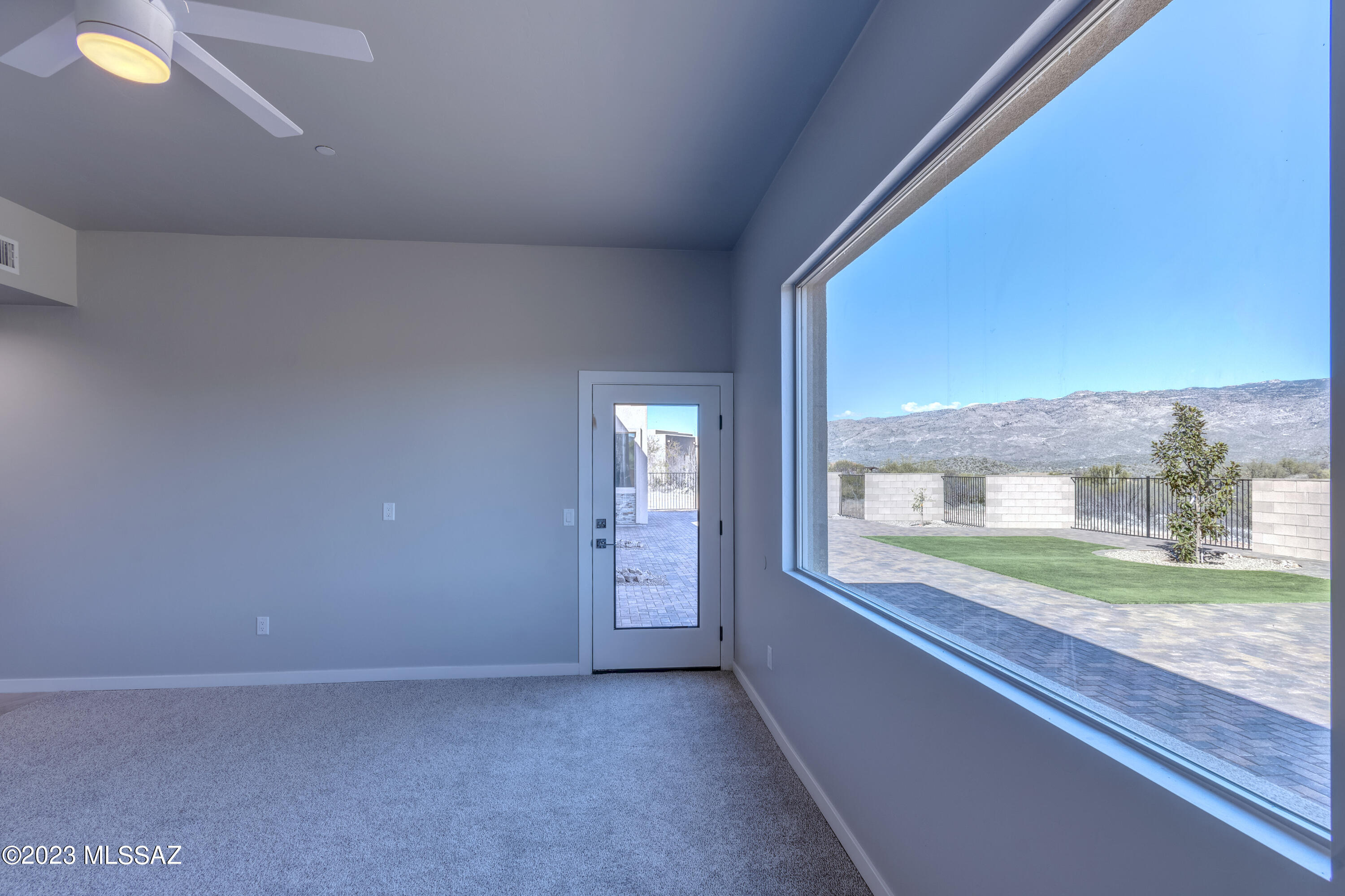 Coyote Creek (1-395) - Residential
