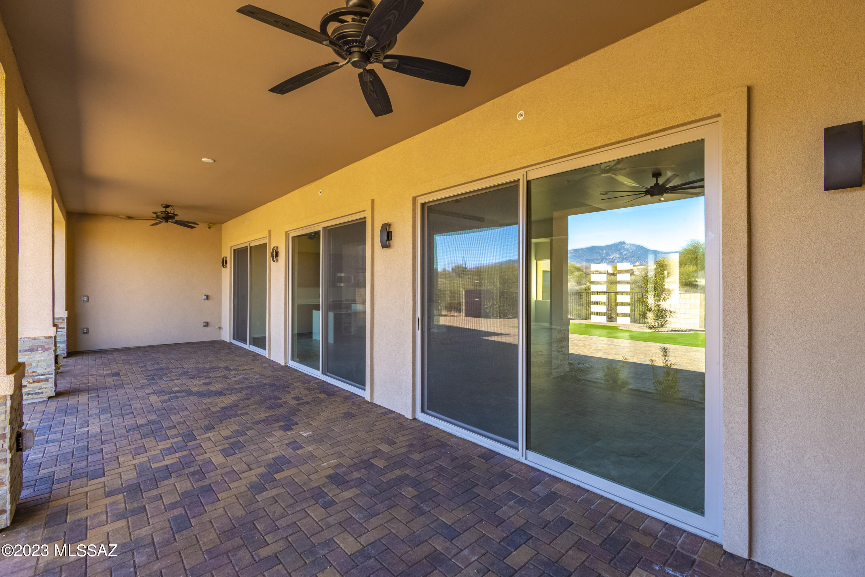 Coyote Creek (1-395) - Residential