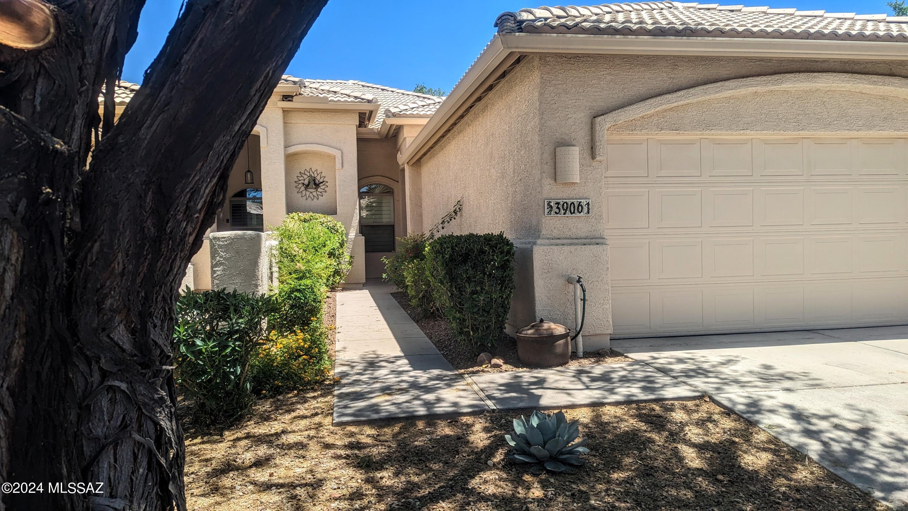 Saddlebrooke - Residential Lease
