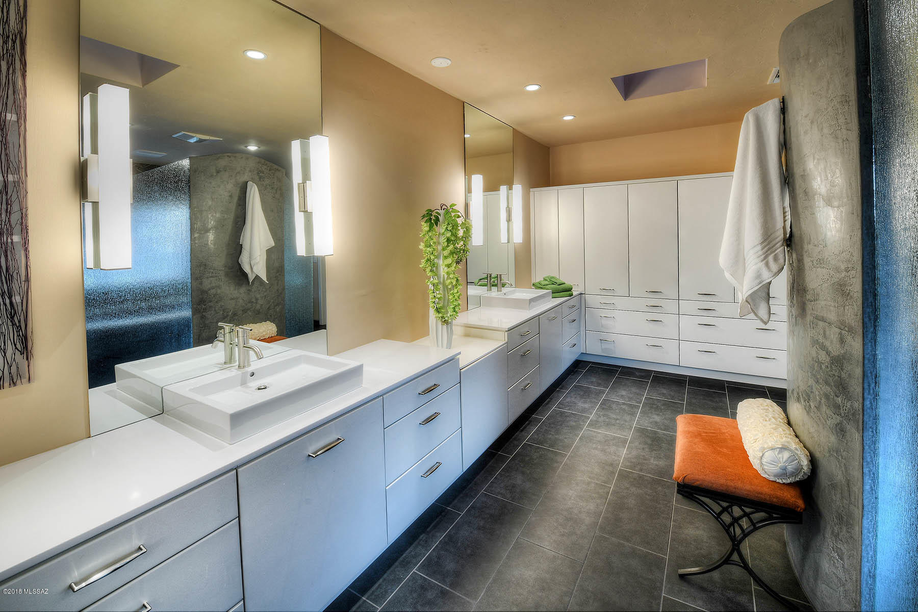 Catalina Fthills Crest Est Amd - Residential