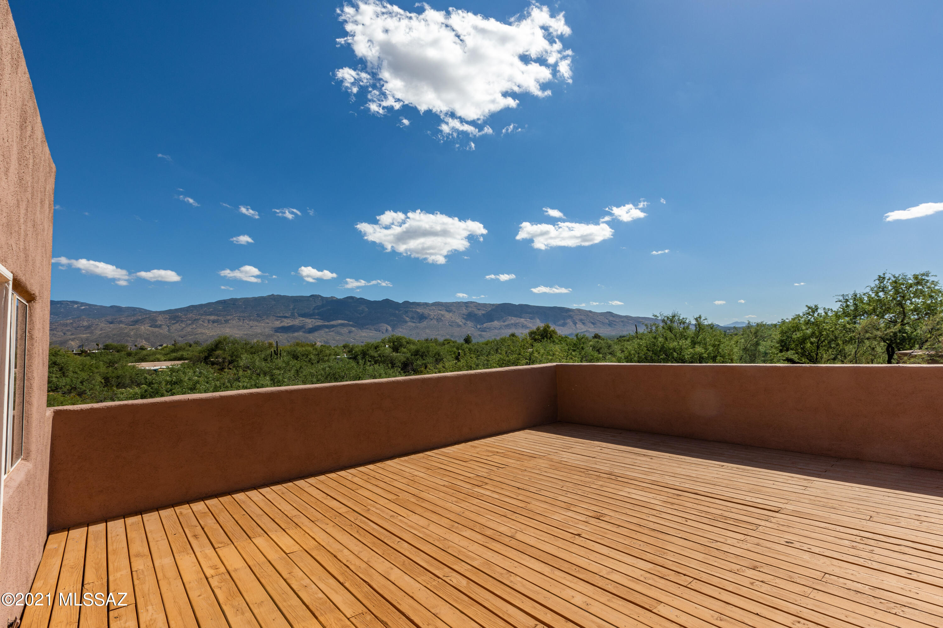Loma De La Vista Verde (1-38) - Residential