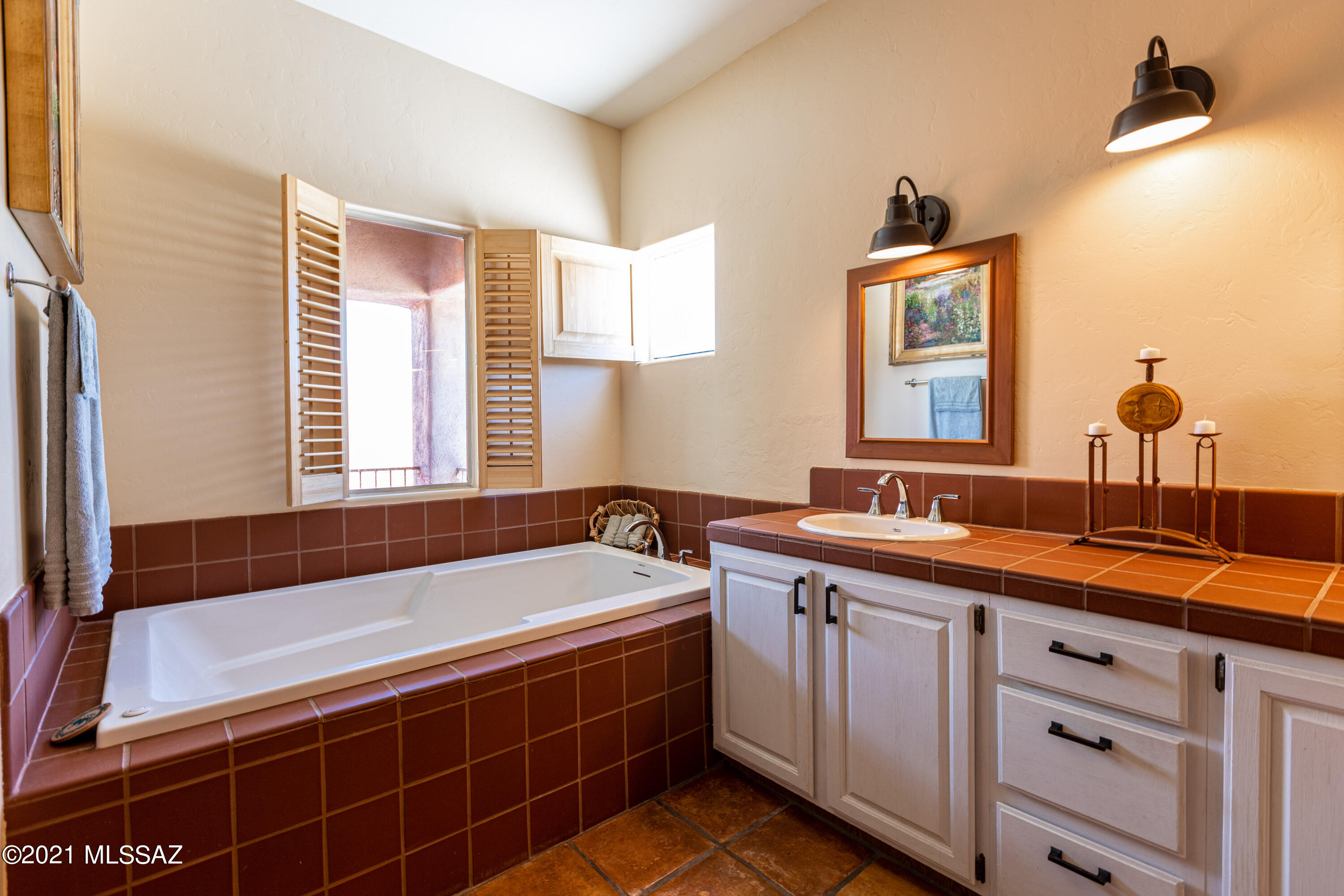 Loma De La Vista Verde (1-38) - Residential