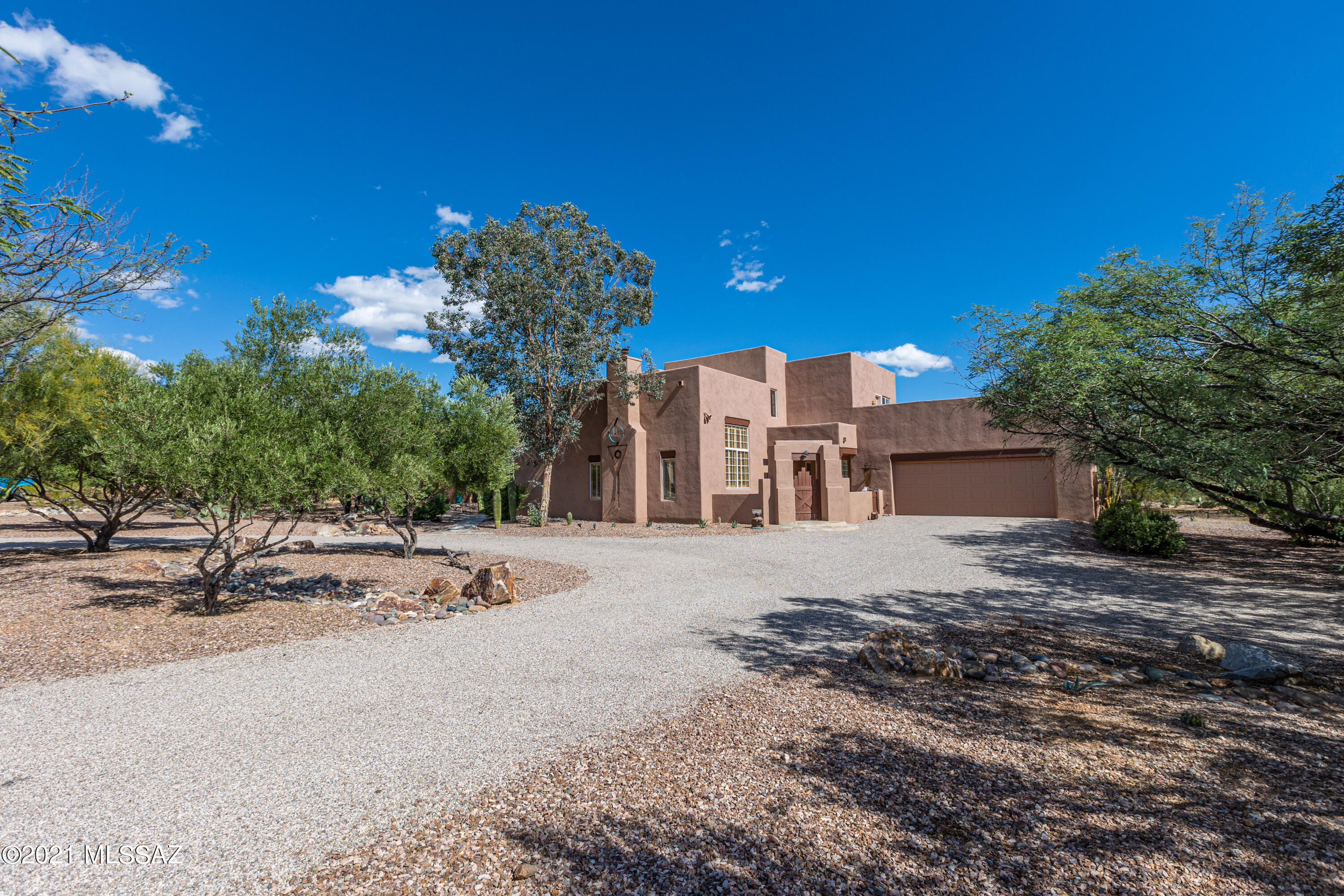 Loma De La Vista Verde (1-38) - Residential