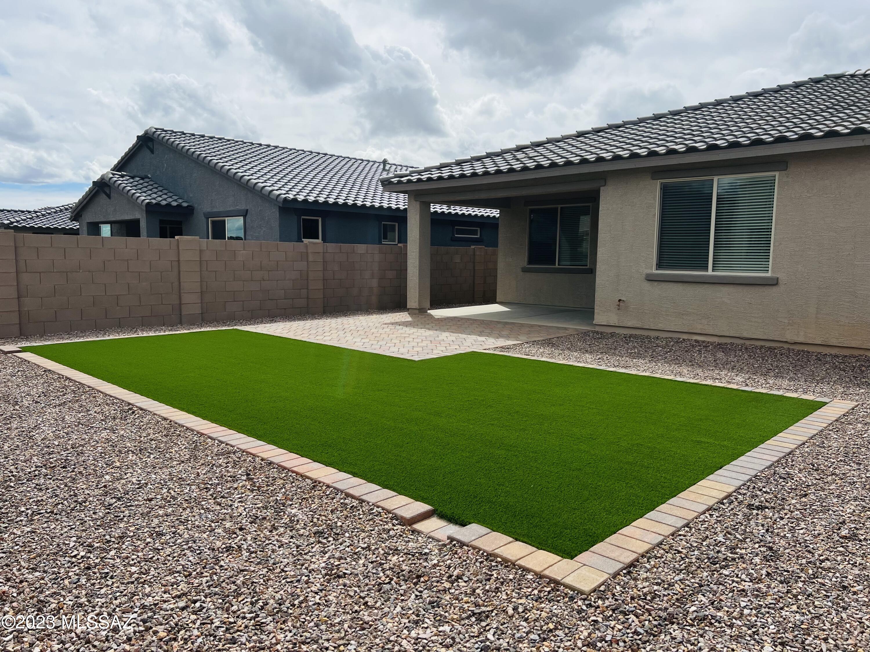 Saguaros Viejos East Phase 2 - Residential Lease