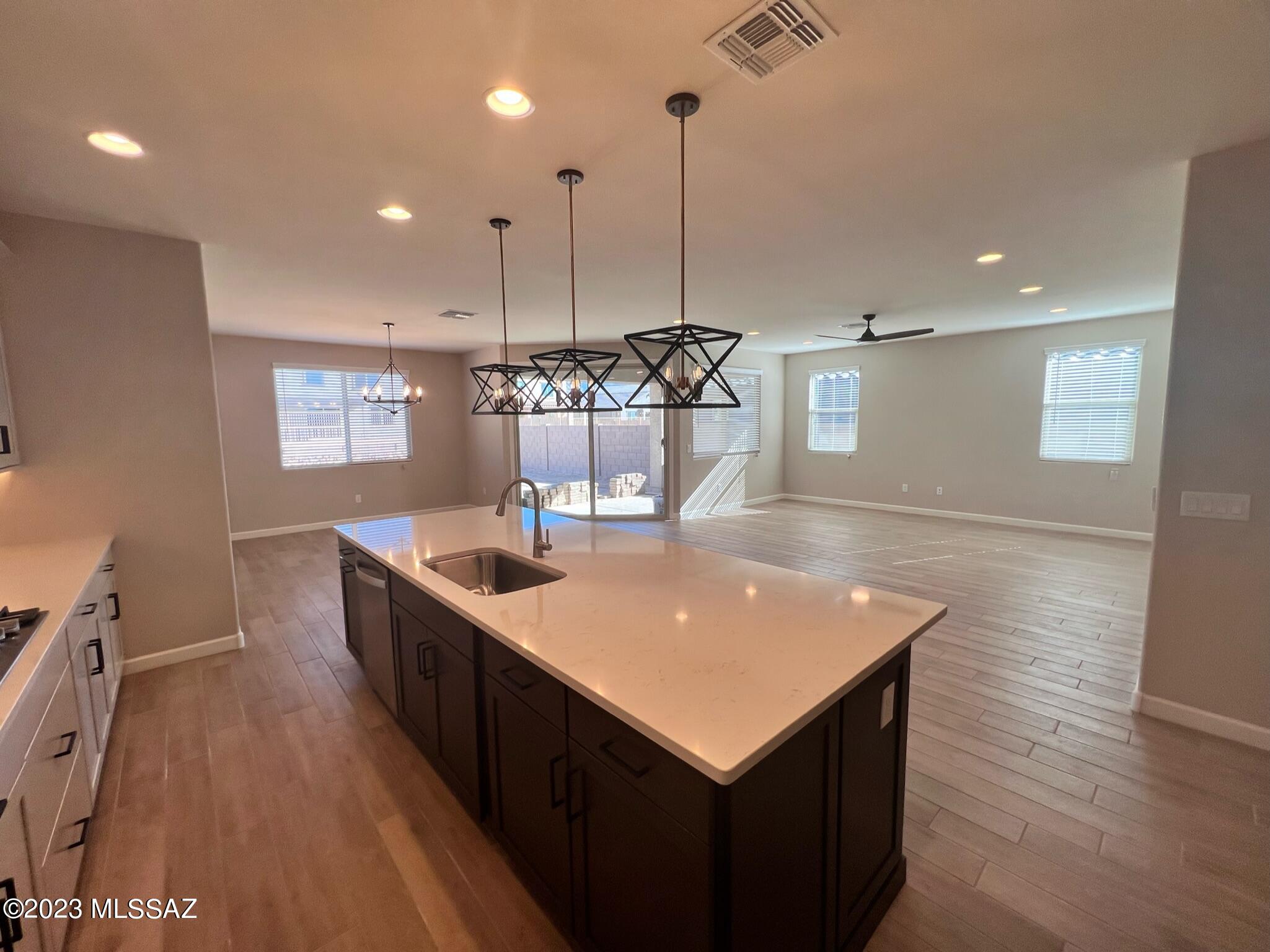 Saguaros Viejos East Phase 2 - Residential Lease