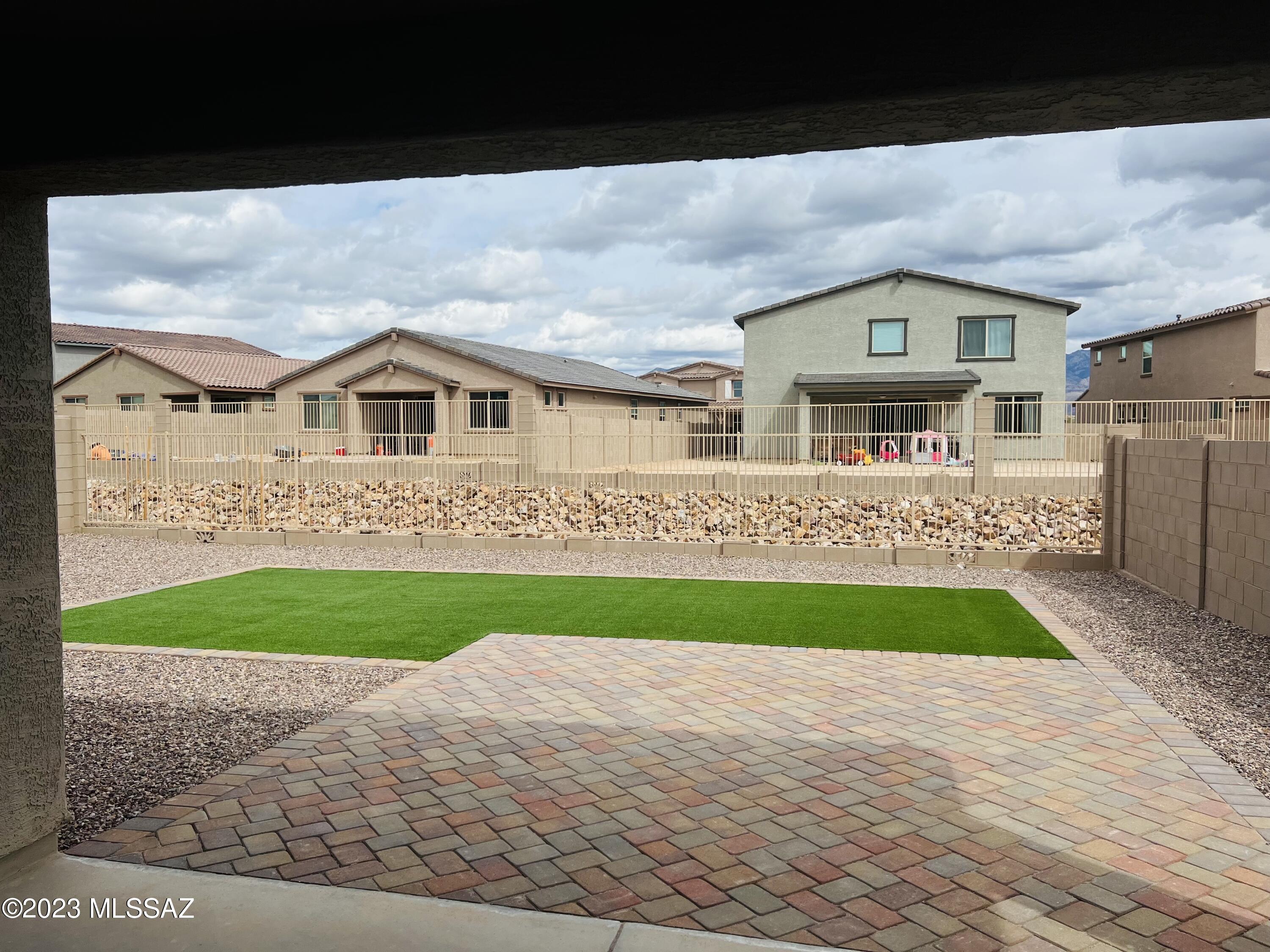 Saguaros Viejos East Phase 2 - Residential Lease