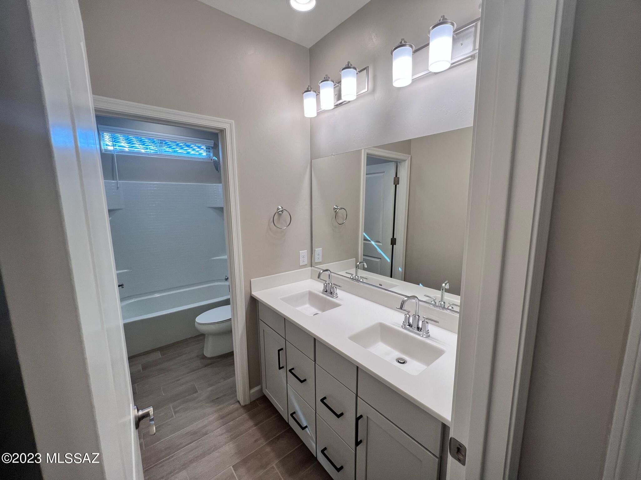 Saguaros Viejos East Phase 2 - Residential Lease