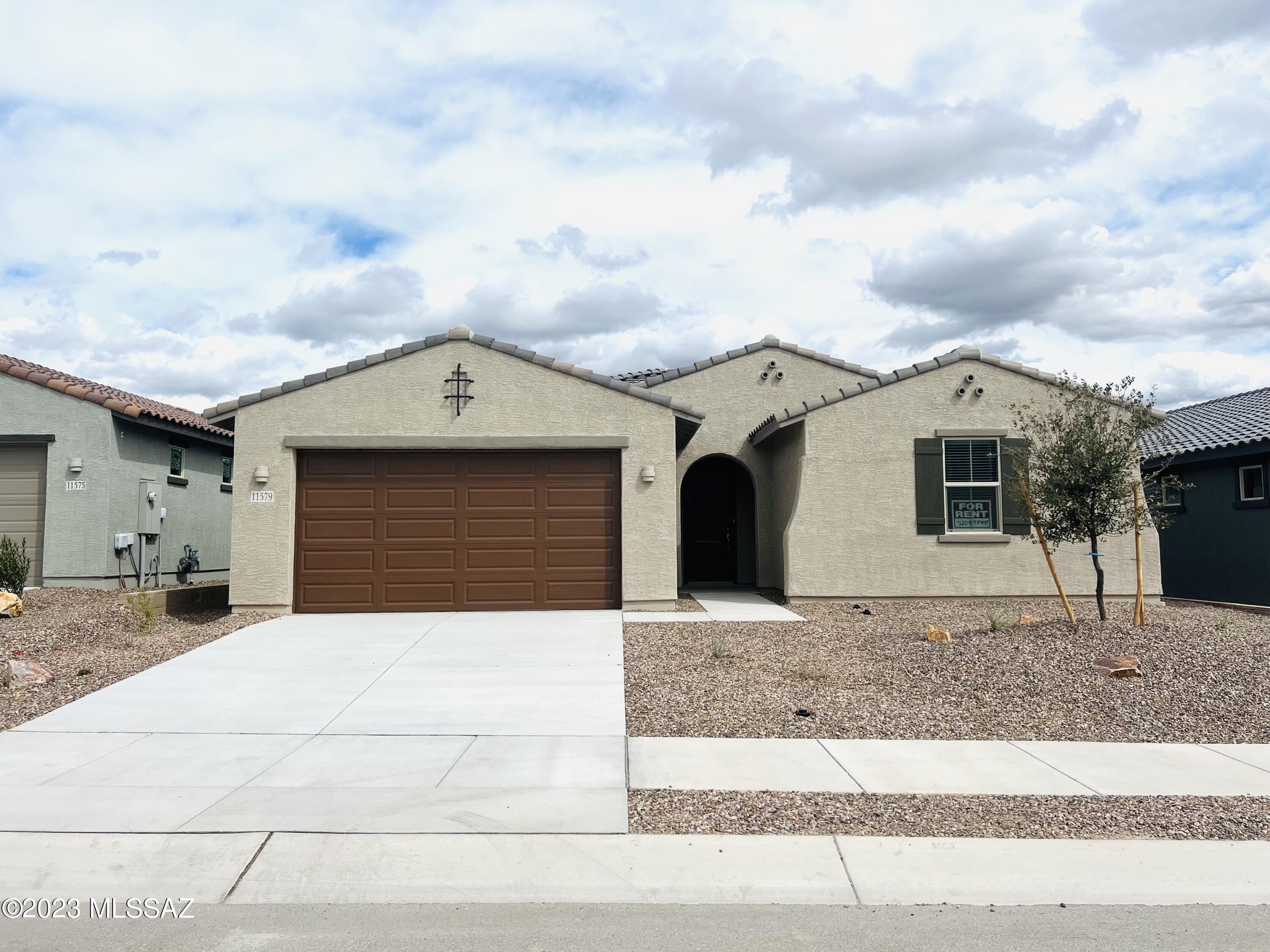 Saguaros Viejos East Phase 2 - Residential Lease