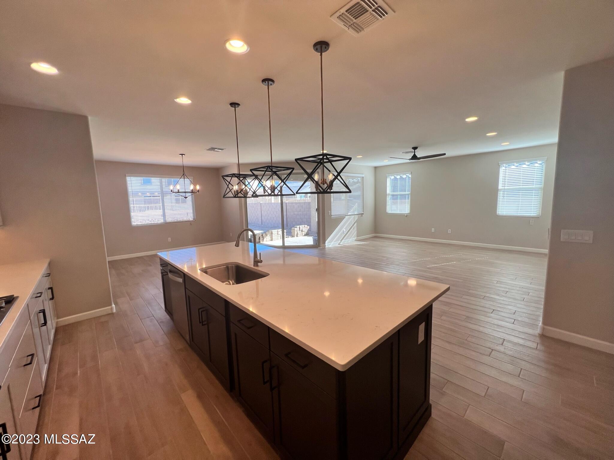 Saguaros Viejos East Phase 2 - Residential Lease
