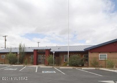 Available Now Great 3bdm 3ba, Premier BOUTIQUE style off campus apartment homes. These retro-fit industrial style apartments are urban living at its best. Located within one-half mile from the University of Arizona, Cherry Park Studios is an ideal location for a short bike ride or walk to campus.Fully gated/Secured Parking Lot Secured Entry to Common Areas and Apartments Central Courtyard Covered patios Common Area including Outdoor Kitchen/Grilling Station, Shaded Seating Areas Located within .50 miles of University of Arizona Campus Newly Designed/Built in 2013 Industrial style with exposed wood rafters/ceilings, exposed conduit/ducts, polished concrete flooring, more features available check out cherryparkstudios.com for additional information or contact agent for a showing today!