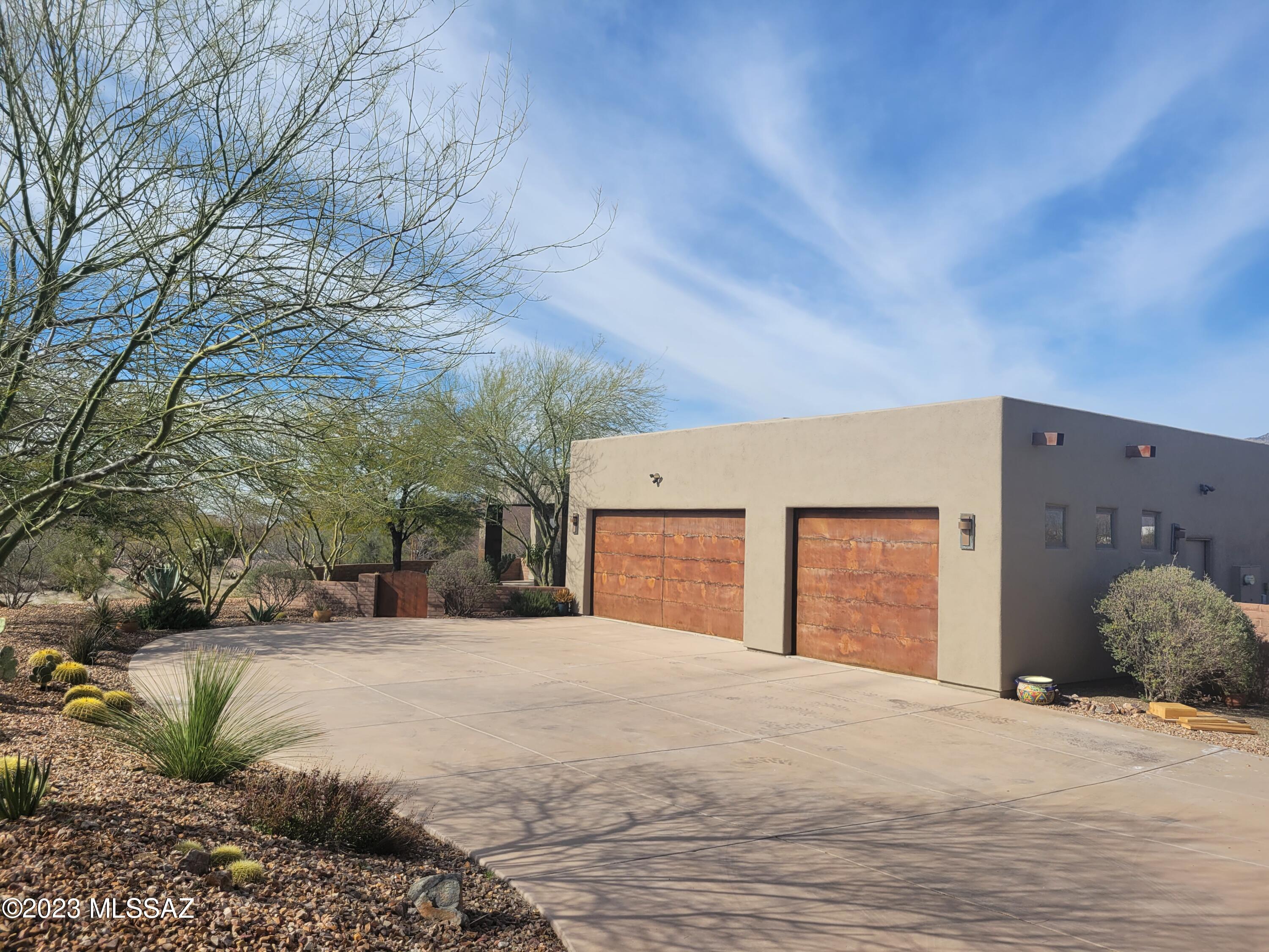 Coyote Creek (1-395) - Residential