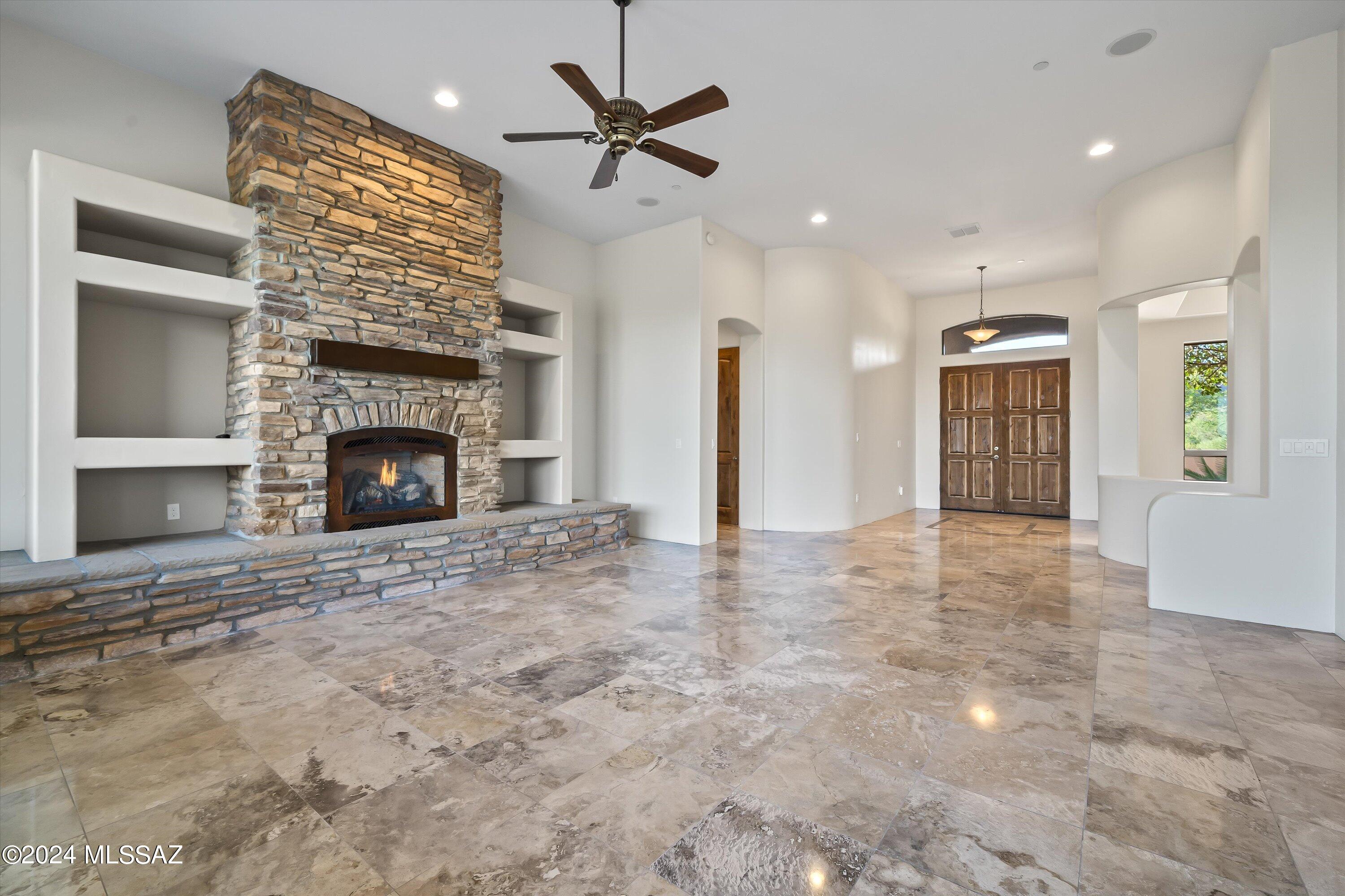 Dos Lagos at Dove Mountain (1-91) - Residential