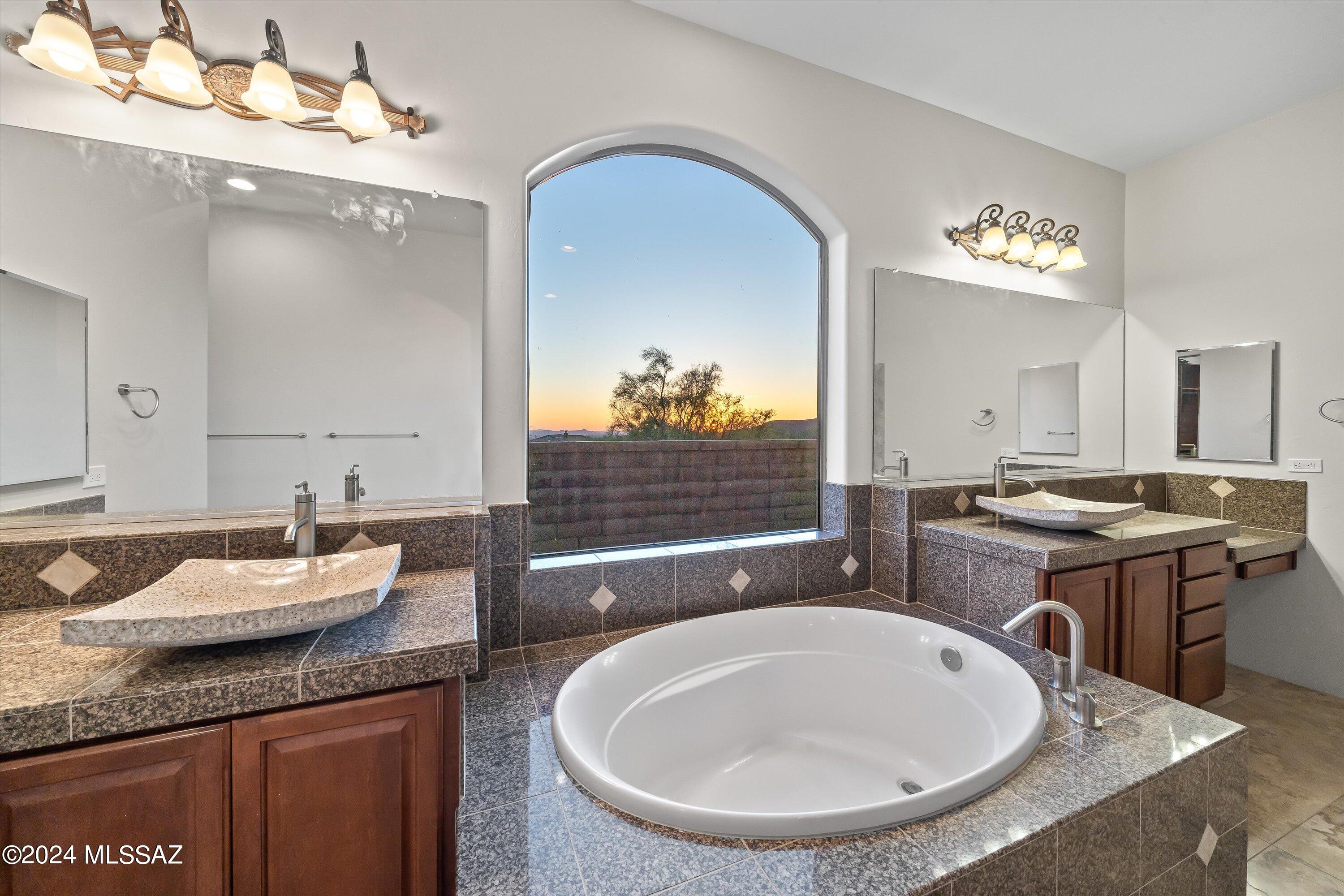 Dos Lagos at Dove Mountain (1-91) - Residential
