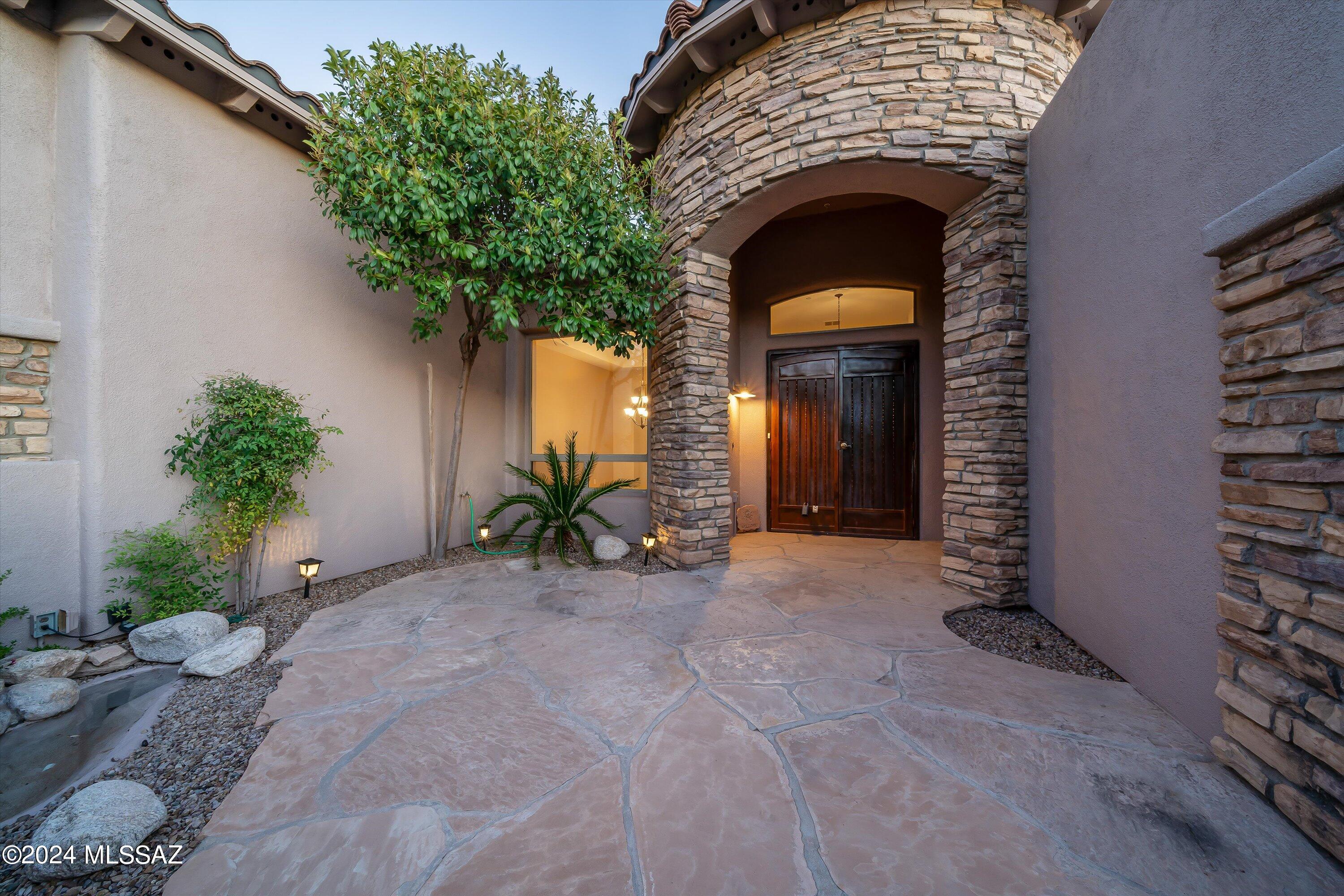 Dos Lagos at Dove Mountain (1-91) - Residential