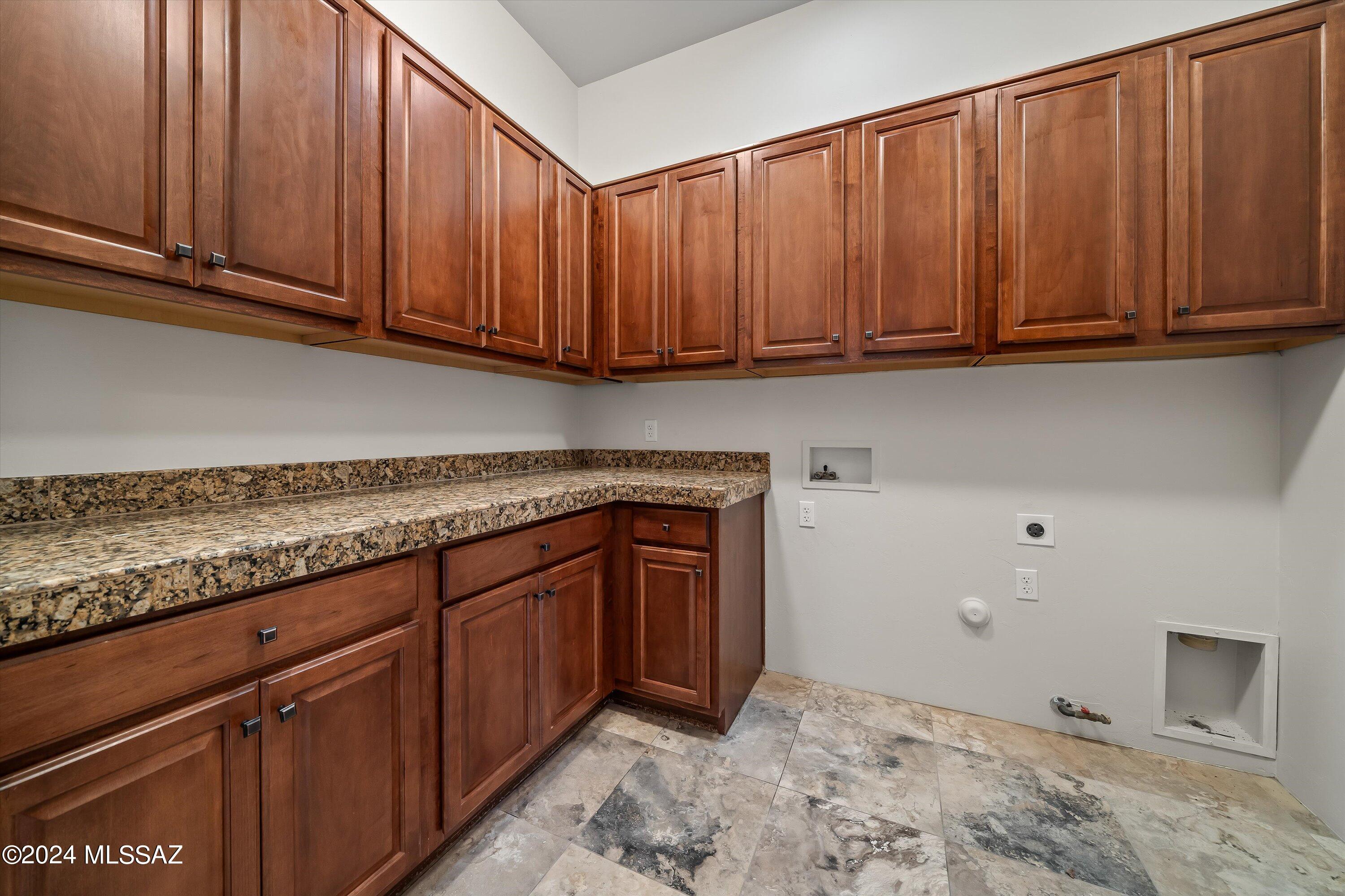 Dos Lagos at Dove Mountain (1-91) - Residential