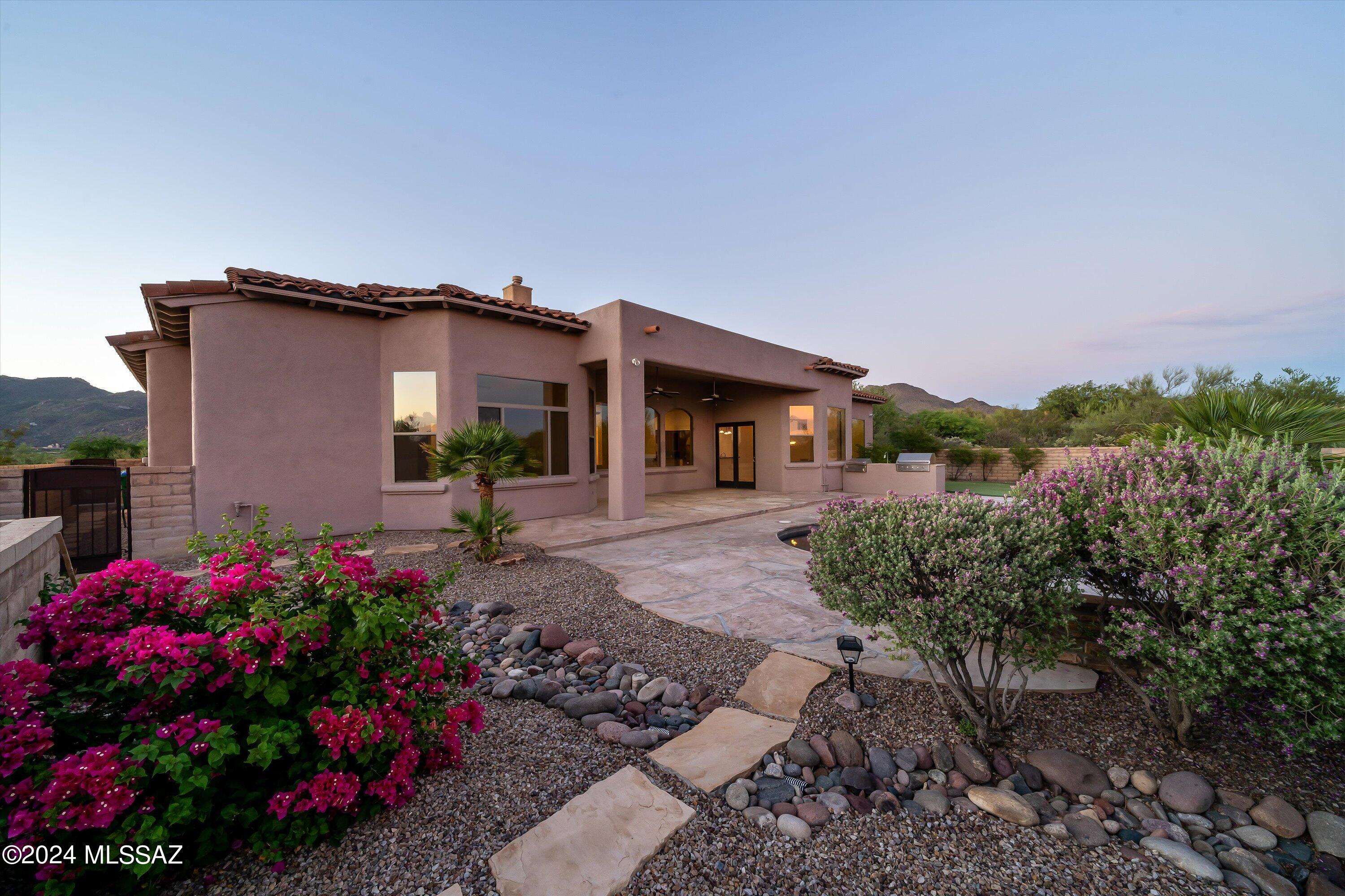 Dos Lagos at Dove Mountain (1-91) - Residential