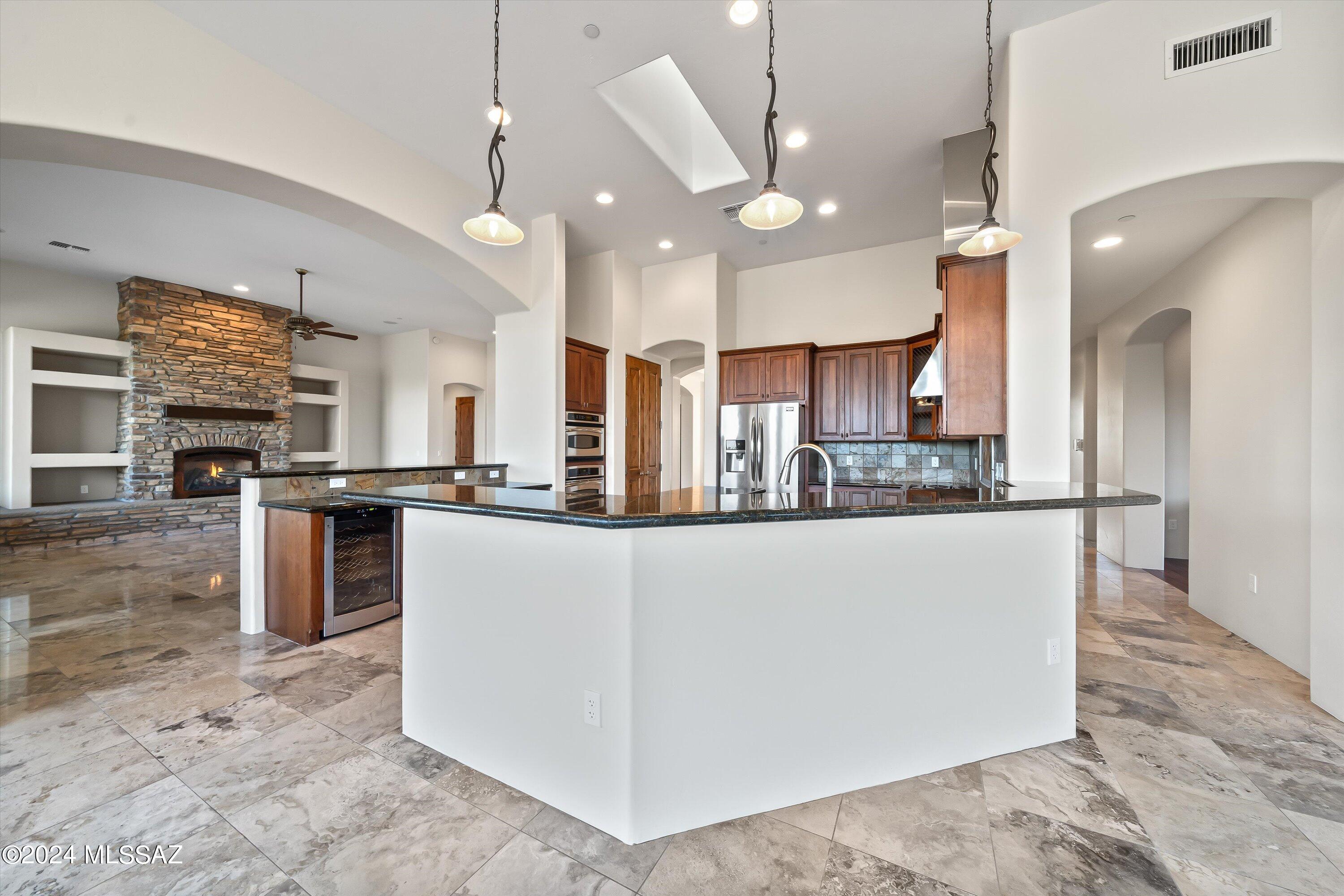 Dos Lagos at Dove Mountain (1-91) - Residential