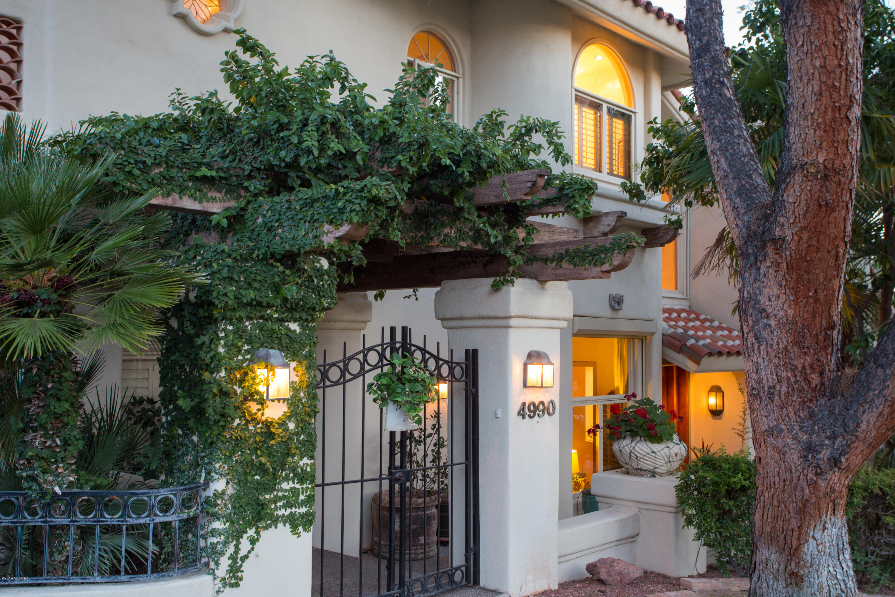 El Diamante Townhomes (1-15) - Residential