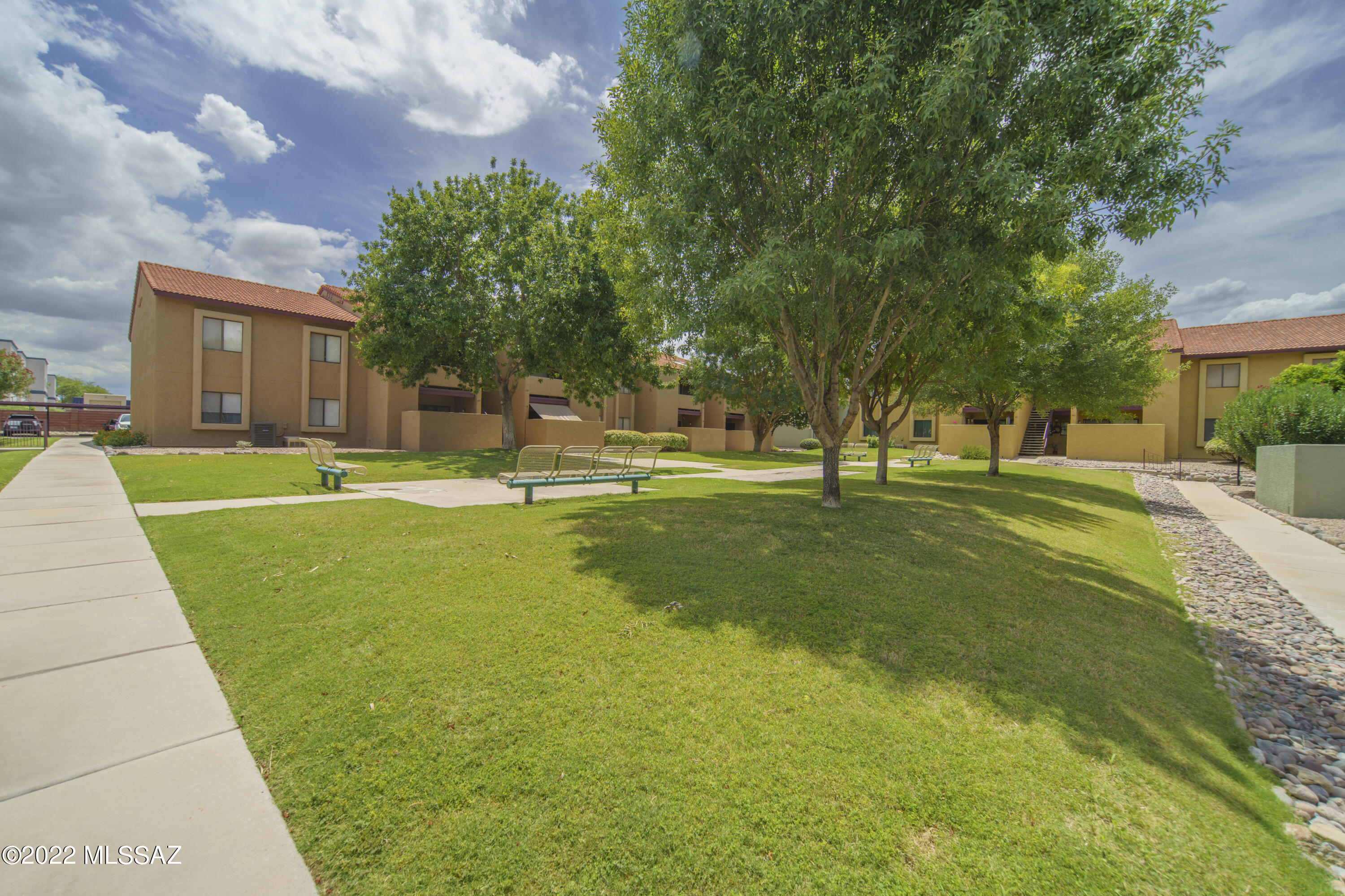 Woodland Place Condominiums (101-152, 201-252) - Residential