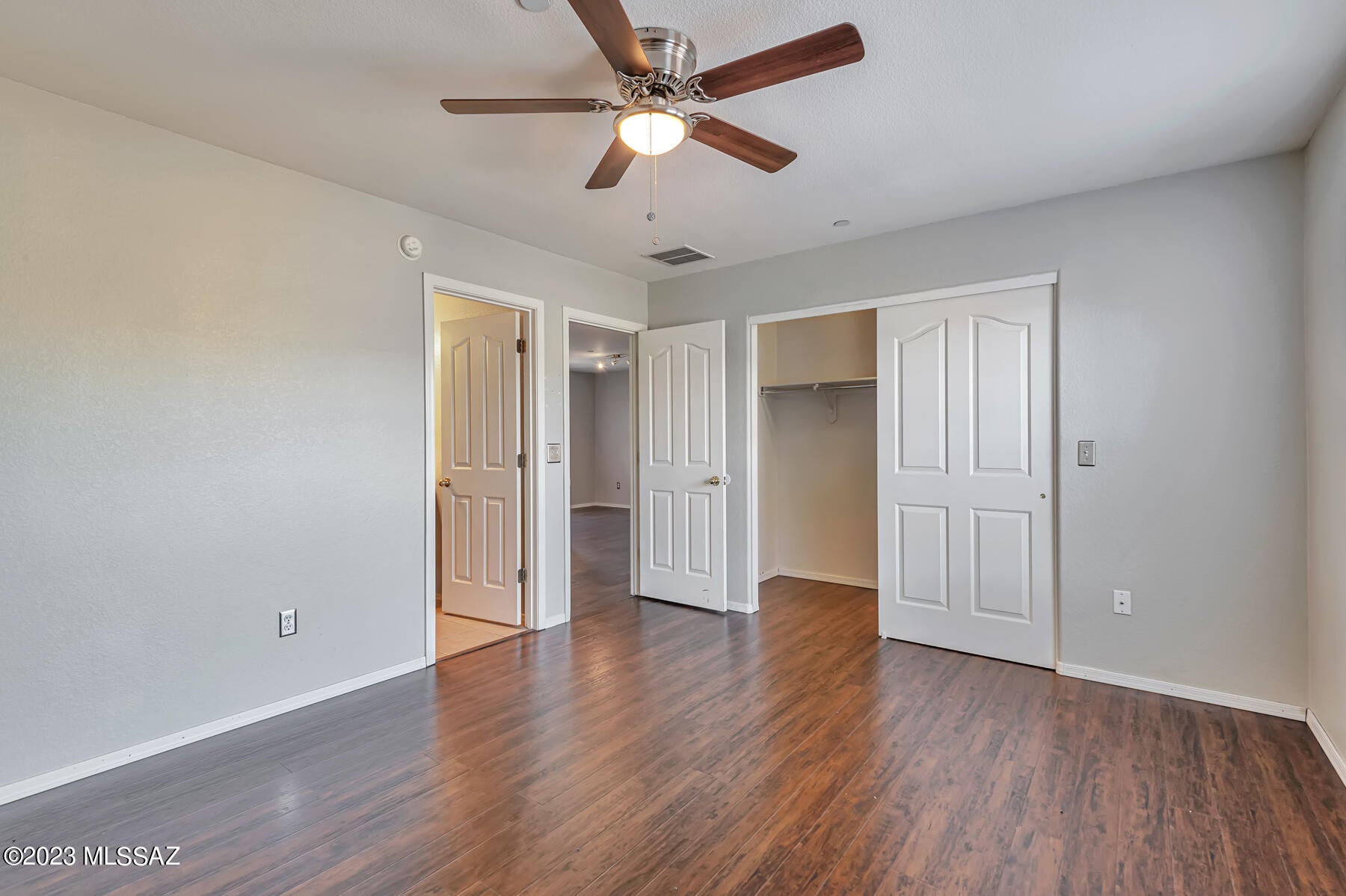 Tierra Del Paraiso(1-133) - Residential Lease