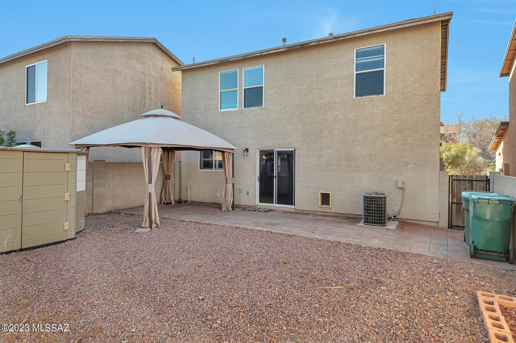 Tierra Del Paraiso(1-133) - Residential Lease