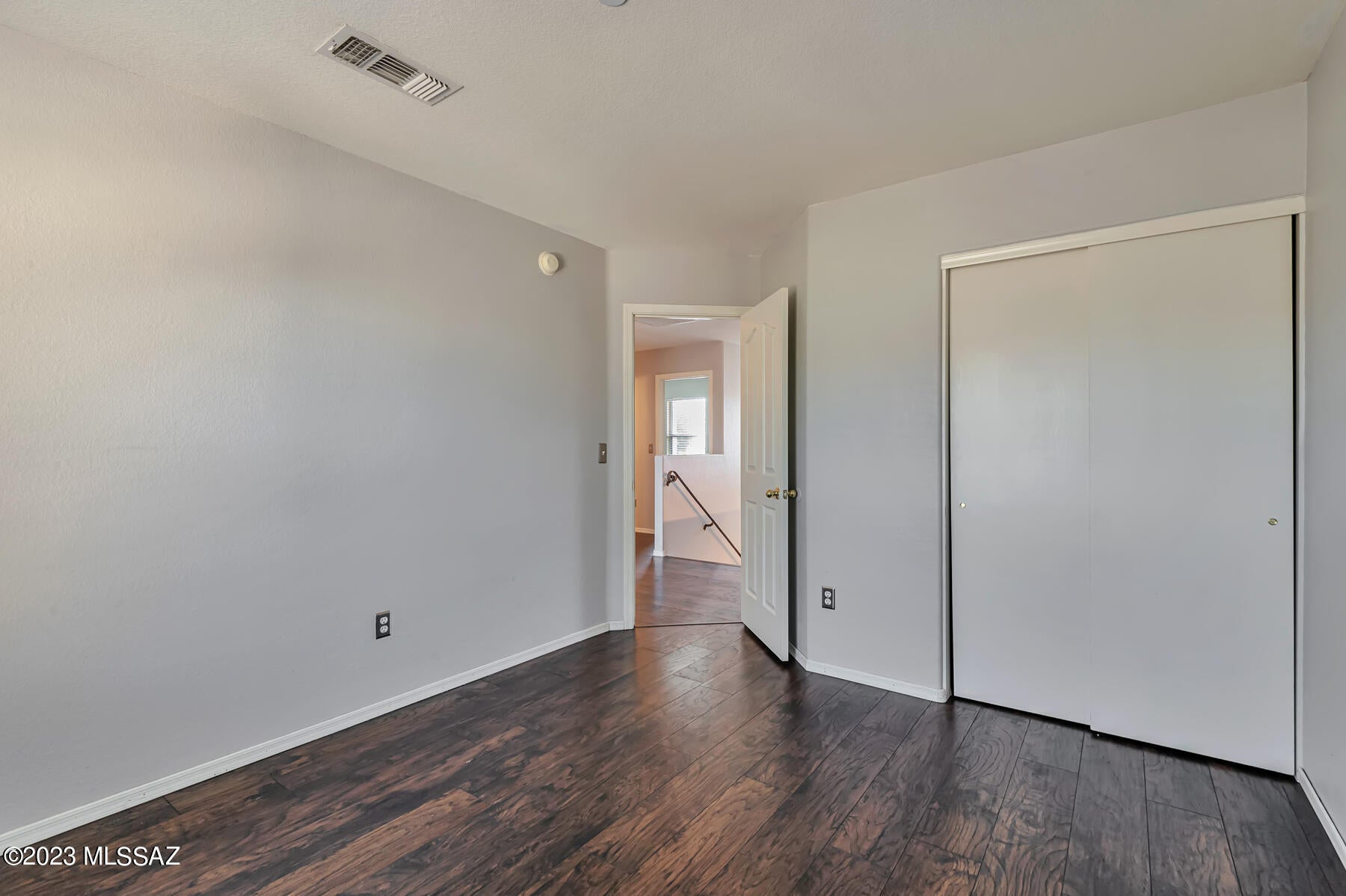 Tierra Del Paraiso(1-133) - Residential Lease
