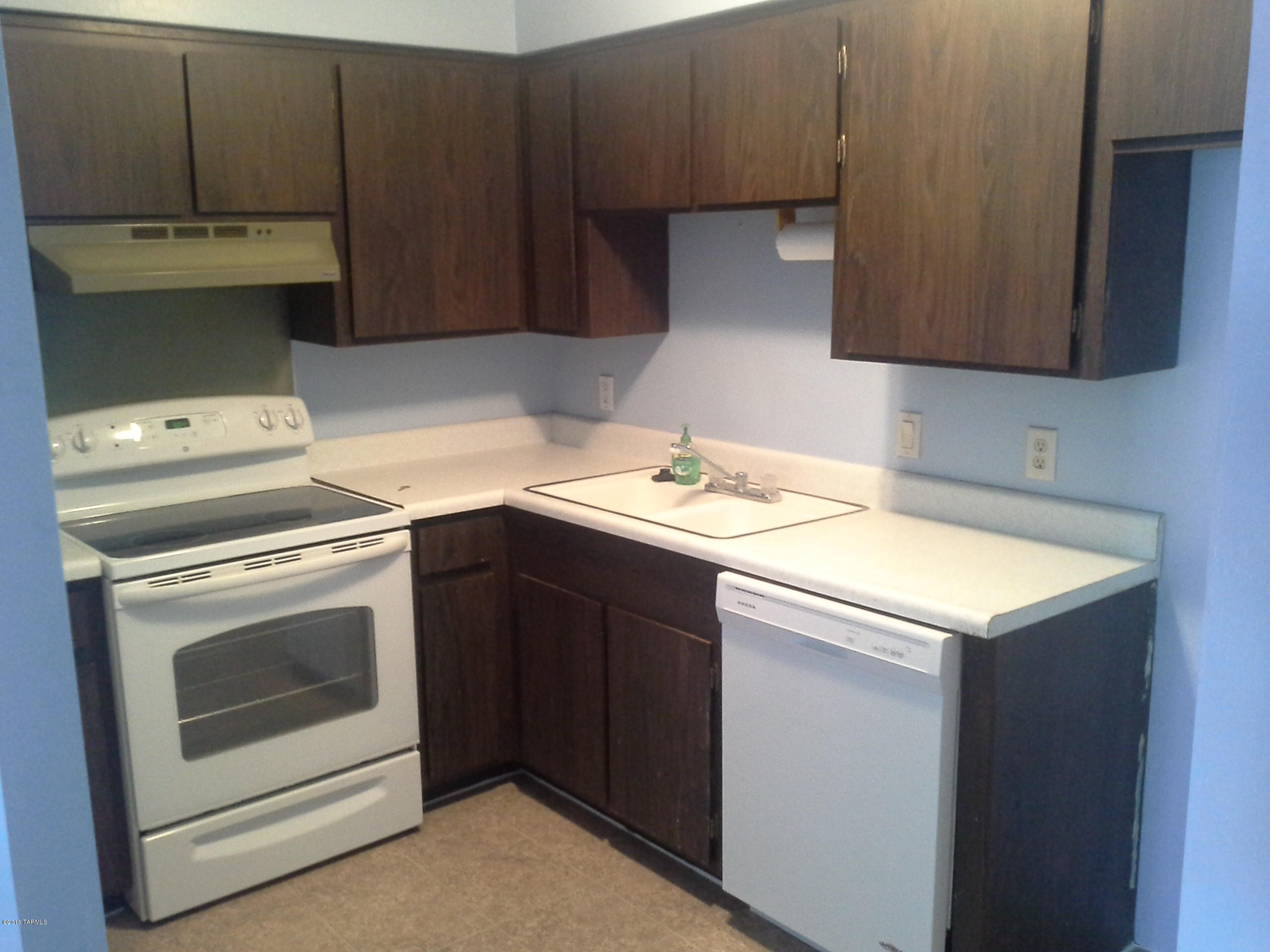 Las Colinas Condominiums - Residential
