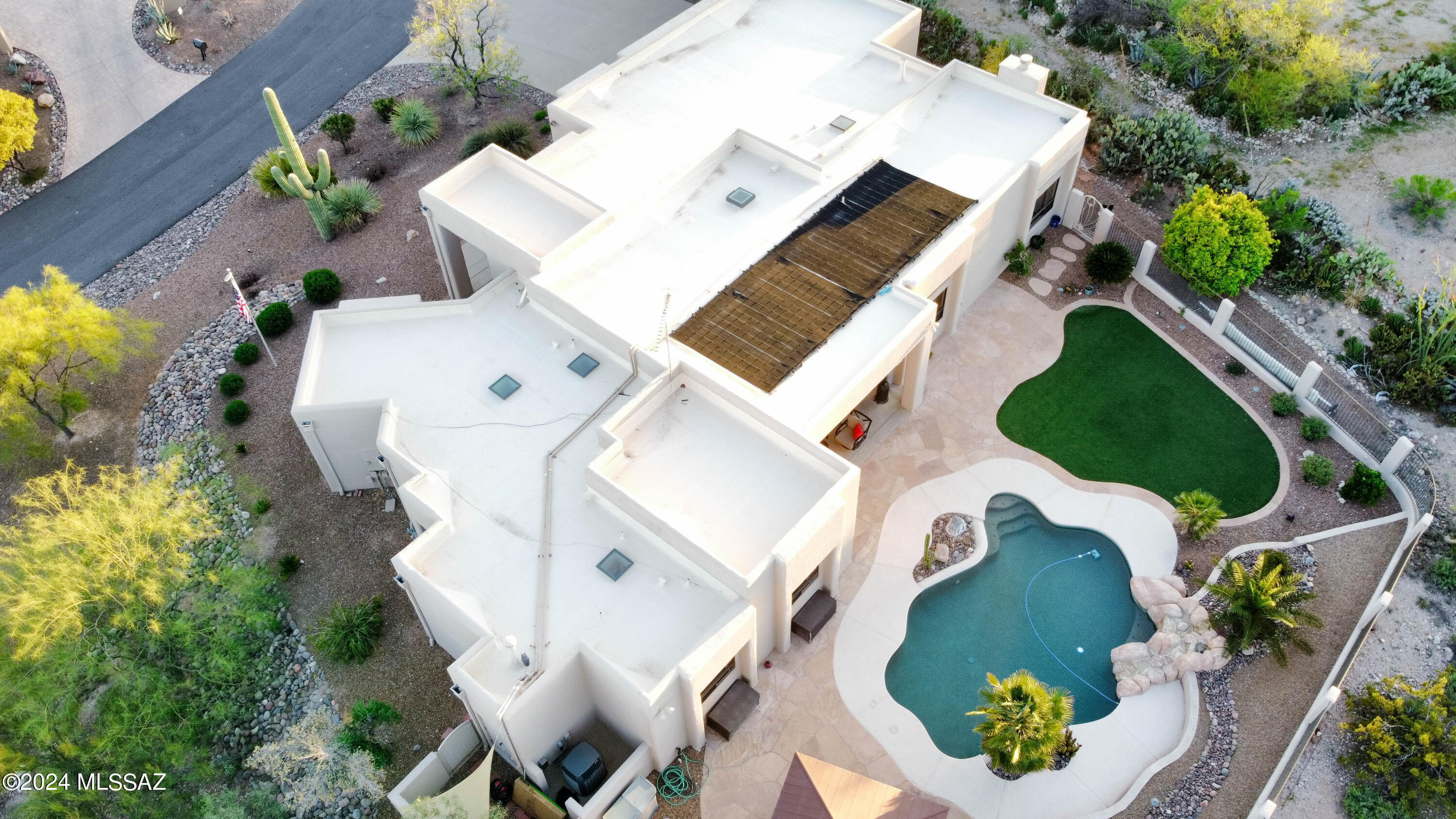 Las Alturas (1-167) - Residential