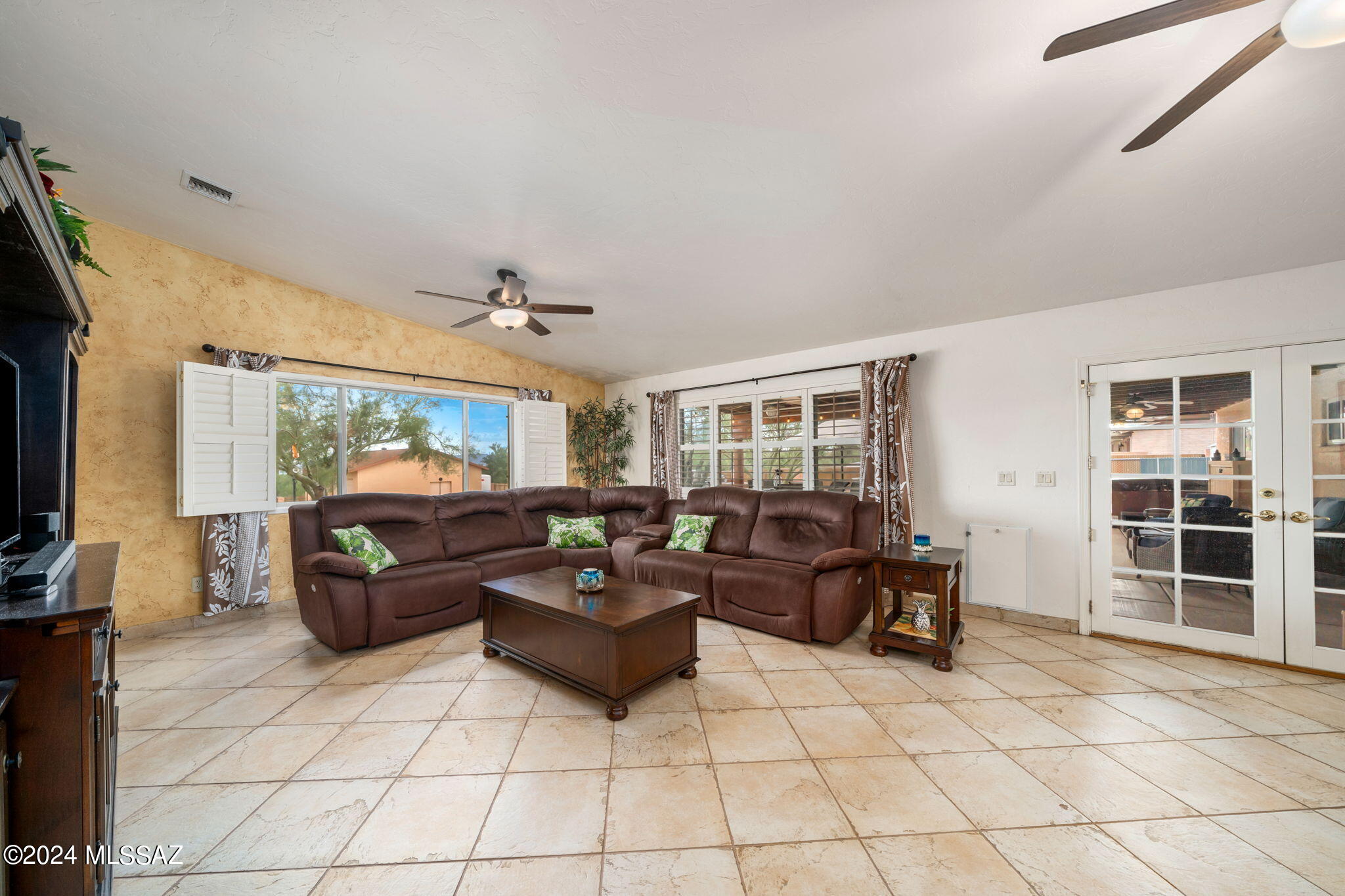 Rancho Feliz (442-647) - Residential