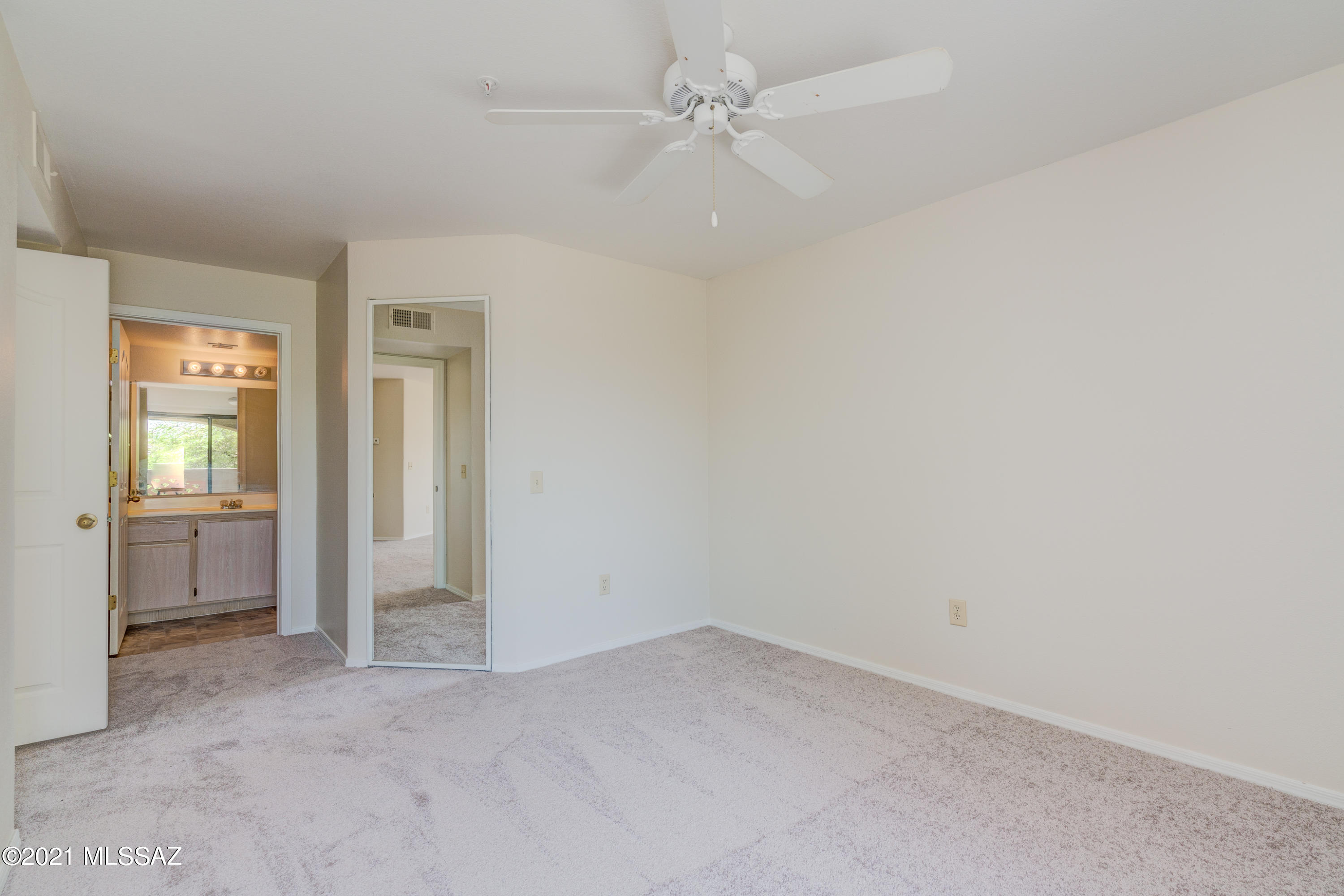 Veranda at Ventana Condominiums - Residential