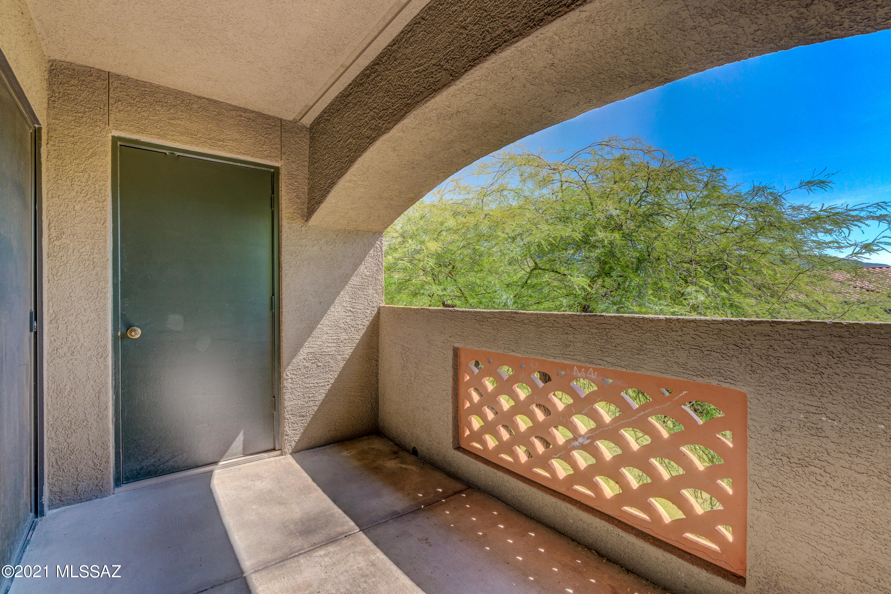 Veranda at Ventana Condominiums - Residential