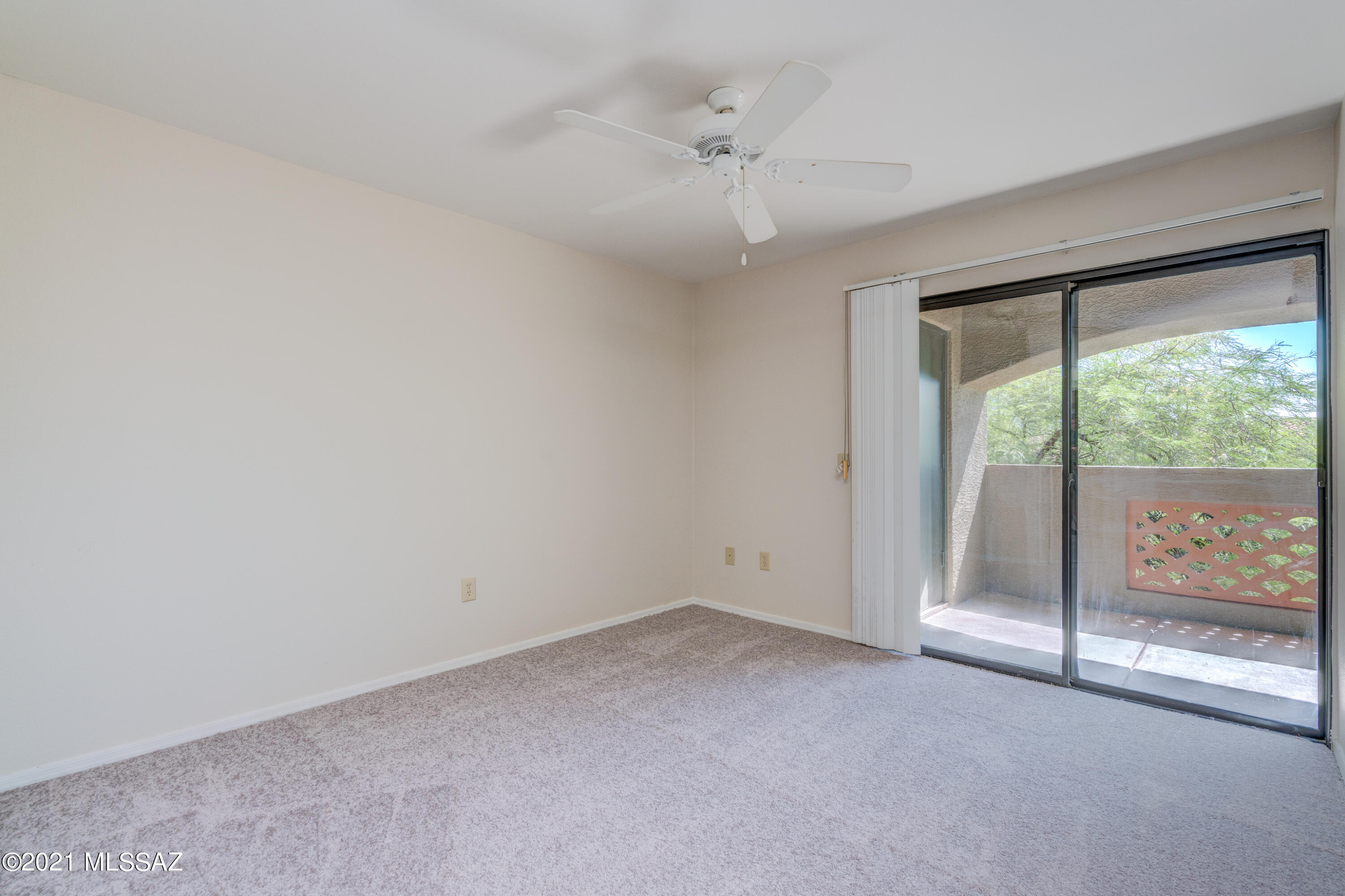 Veranda at Ventana Condominiums - Residential