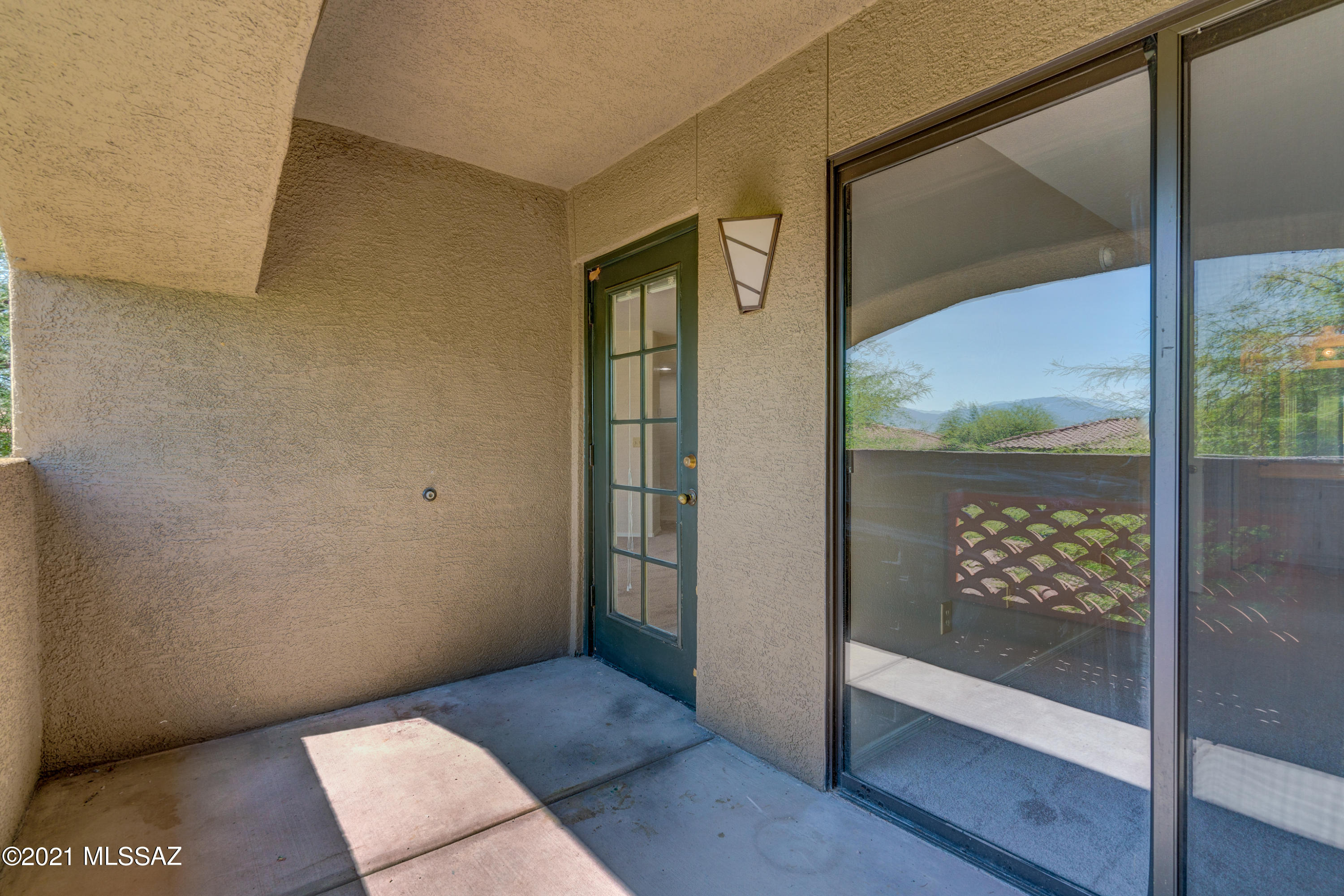 Veranda at Ventana Condominiums - Residential