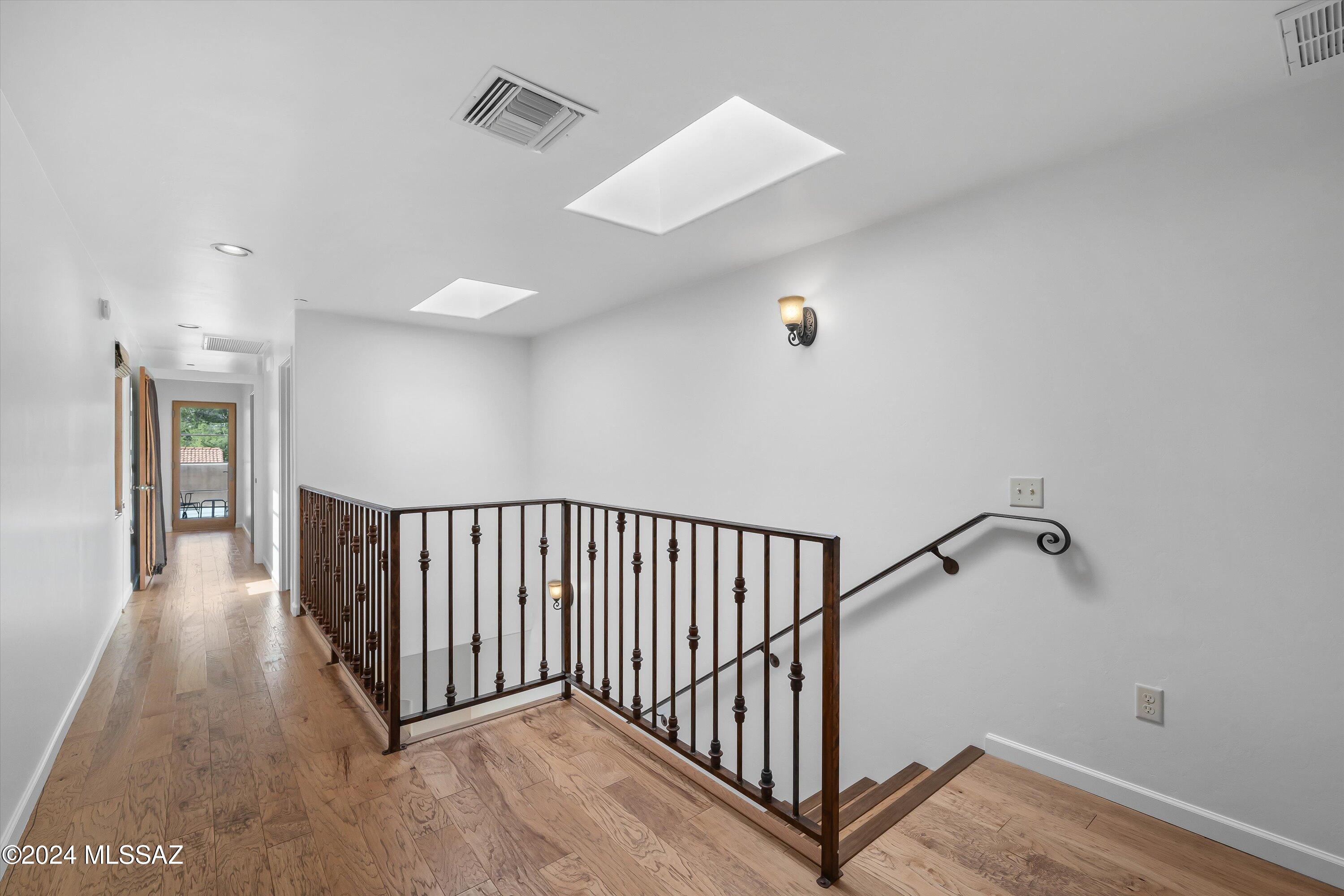 Mercado District of Menlo Park Blks A-D (1-100) - Residential