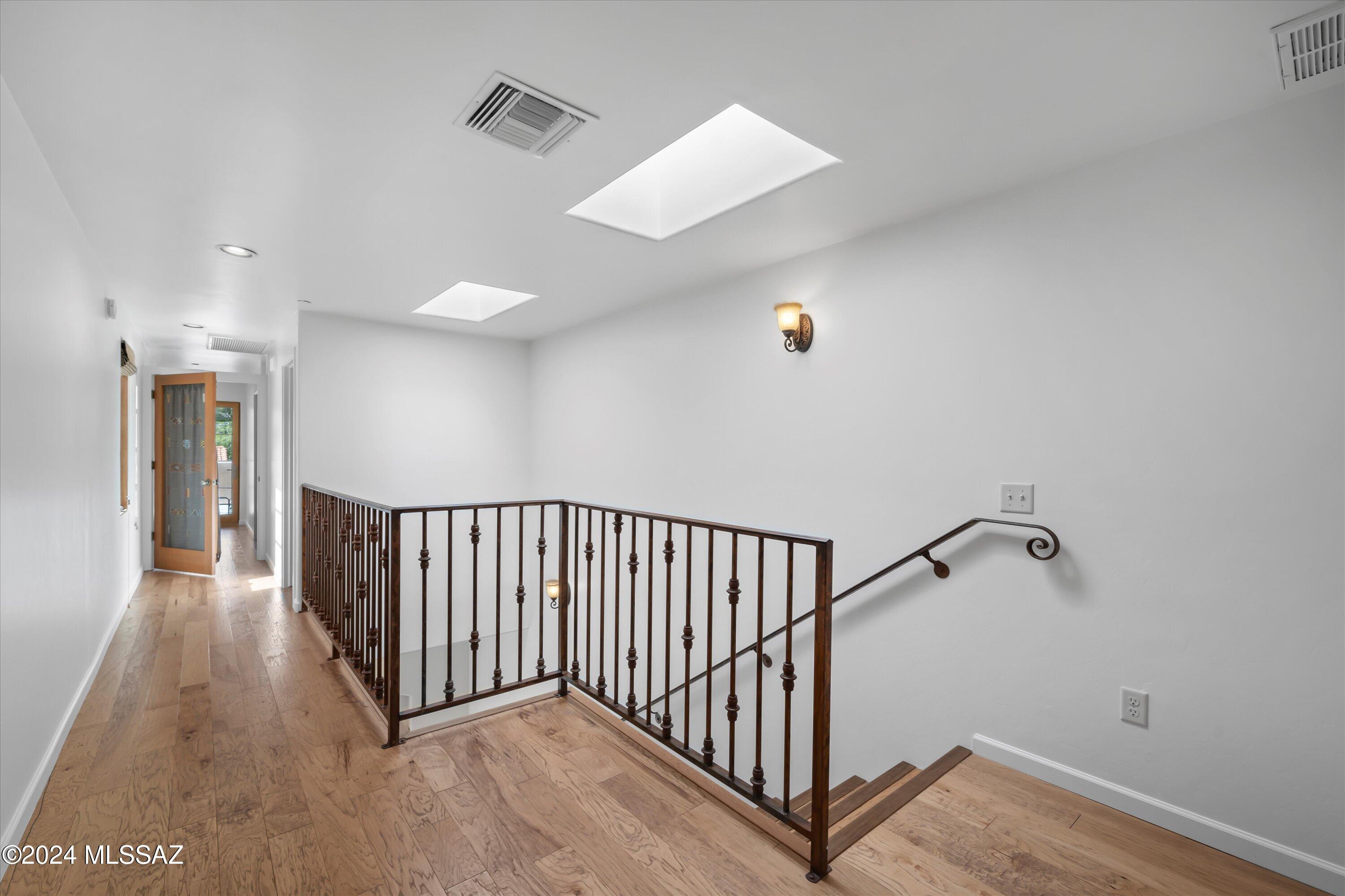 Mercado District of Menlo Park Blks A-D (1-100) - Residential