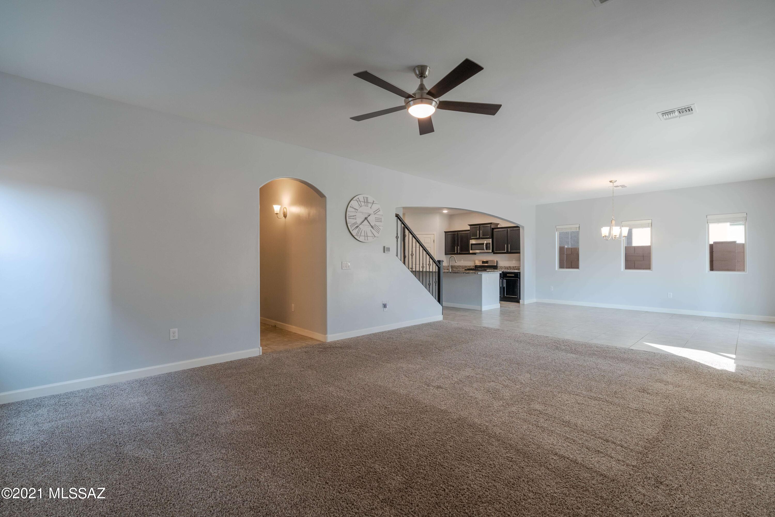 Vista Del Lago Norte SQ20140780198 - Residential